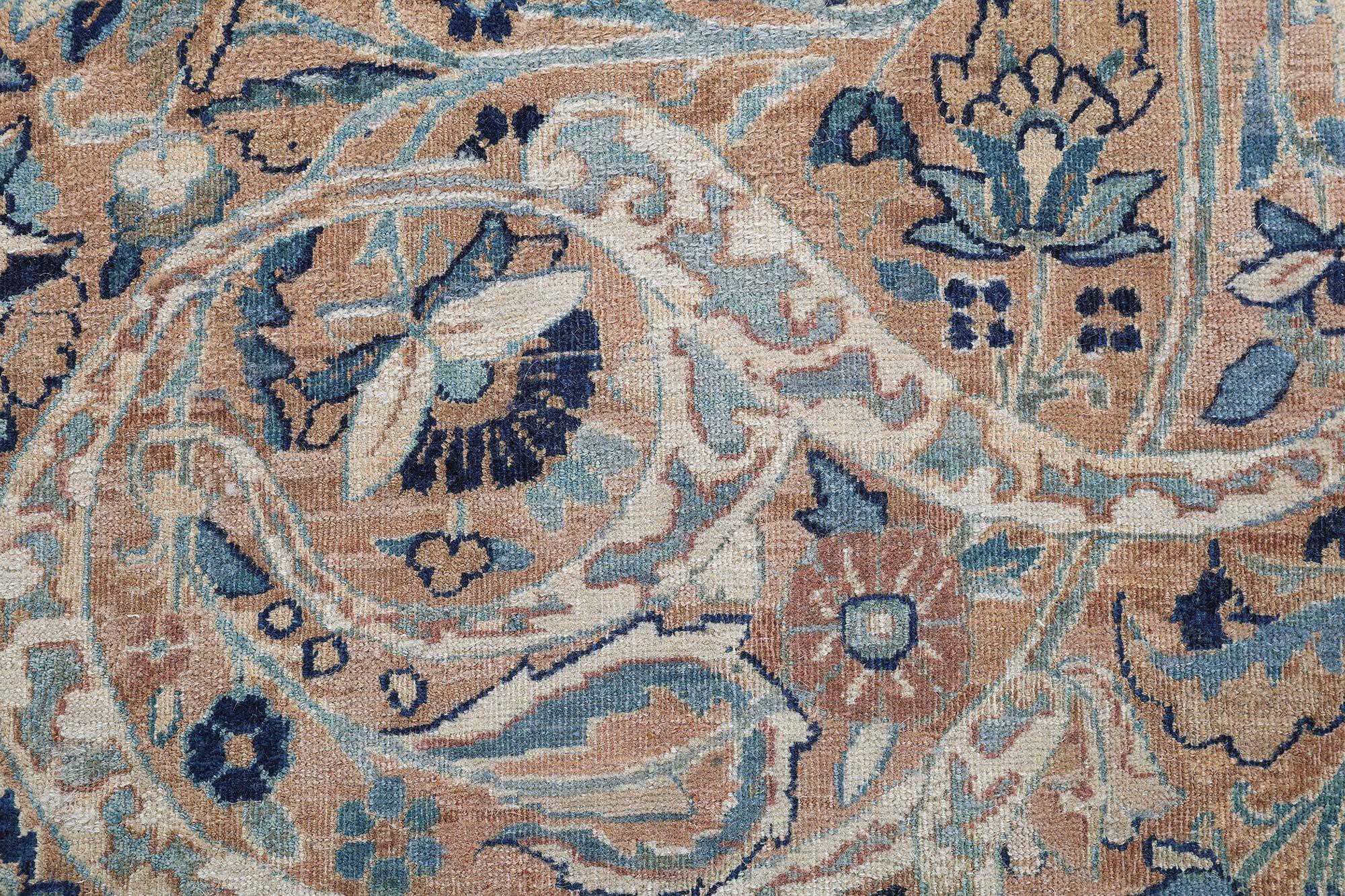 Lana Tappeto in lana antico persiano Kirman fatto a mano Doris Leslie Blau in vendita