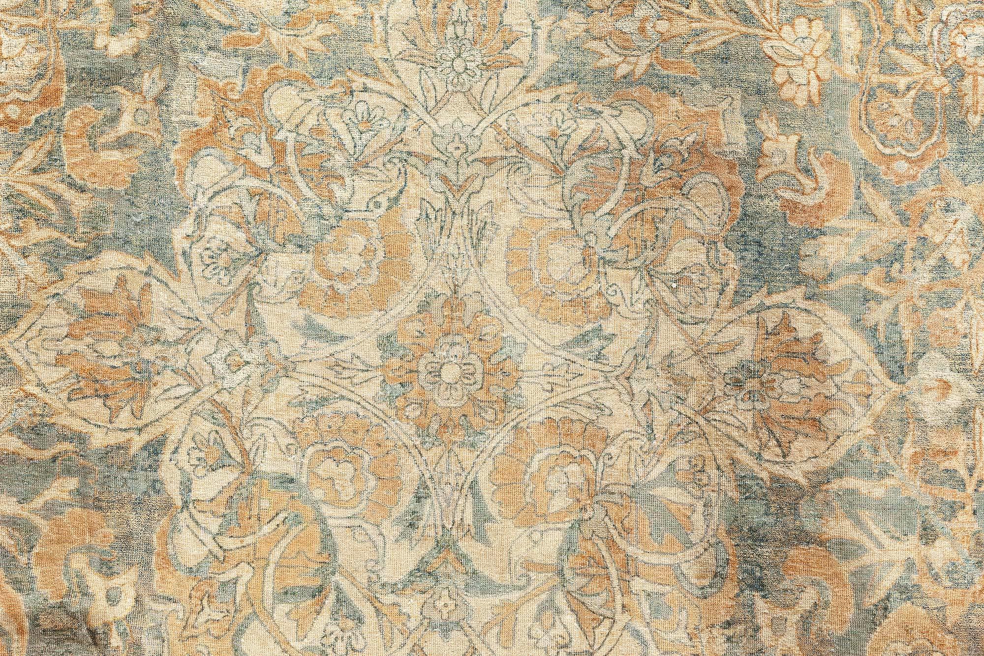 Tapis persan Kirman ancien fait à la main Doris Leslie Blau en vente 2