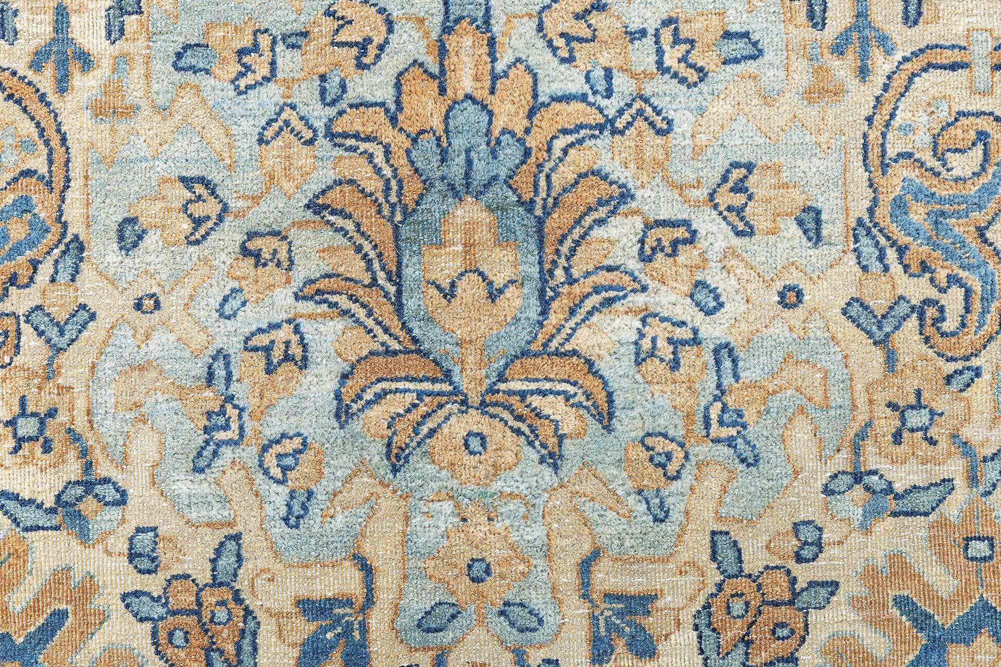 Doris Leslie Blauer antiker persischer Kirman Gelber handgefertigter Wollteppich im Zustand „Gut“ im Angebot in New York, NY