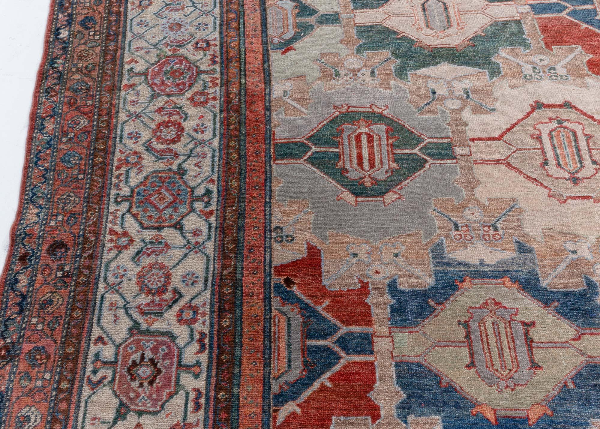 Doris Leslie Blauer antiker persischer Malayer-Teppich aus Persien (20. Jahrhundert) im Angebot