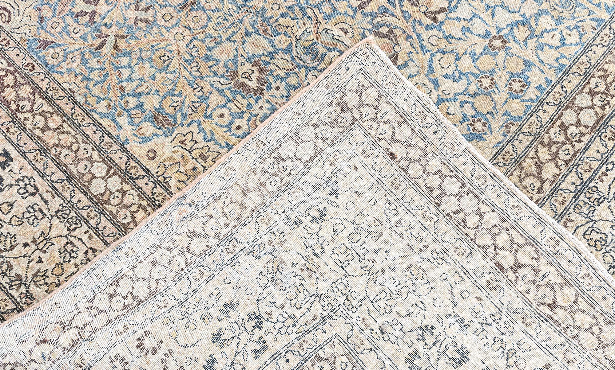 Tapis persan ancien Meshad en laine fait à la main Doris Leslie Blau en vente 2