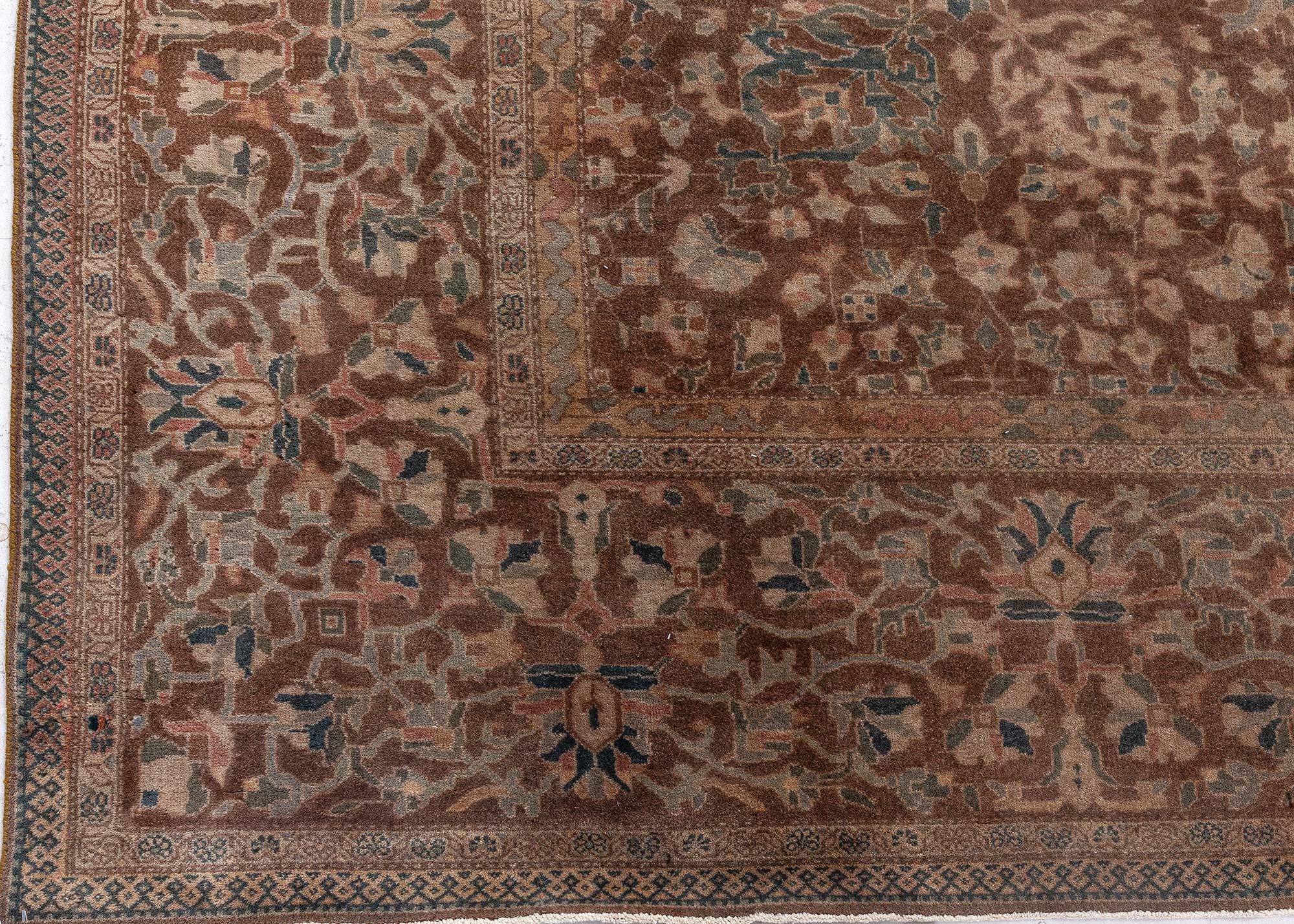 XX secolo Doris Leslie Blau Tappeto antico persiano Sarouk Botanic Marrone in lana fatto a mano in vendita