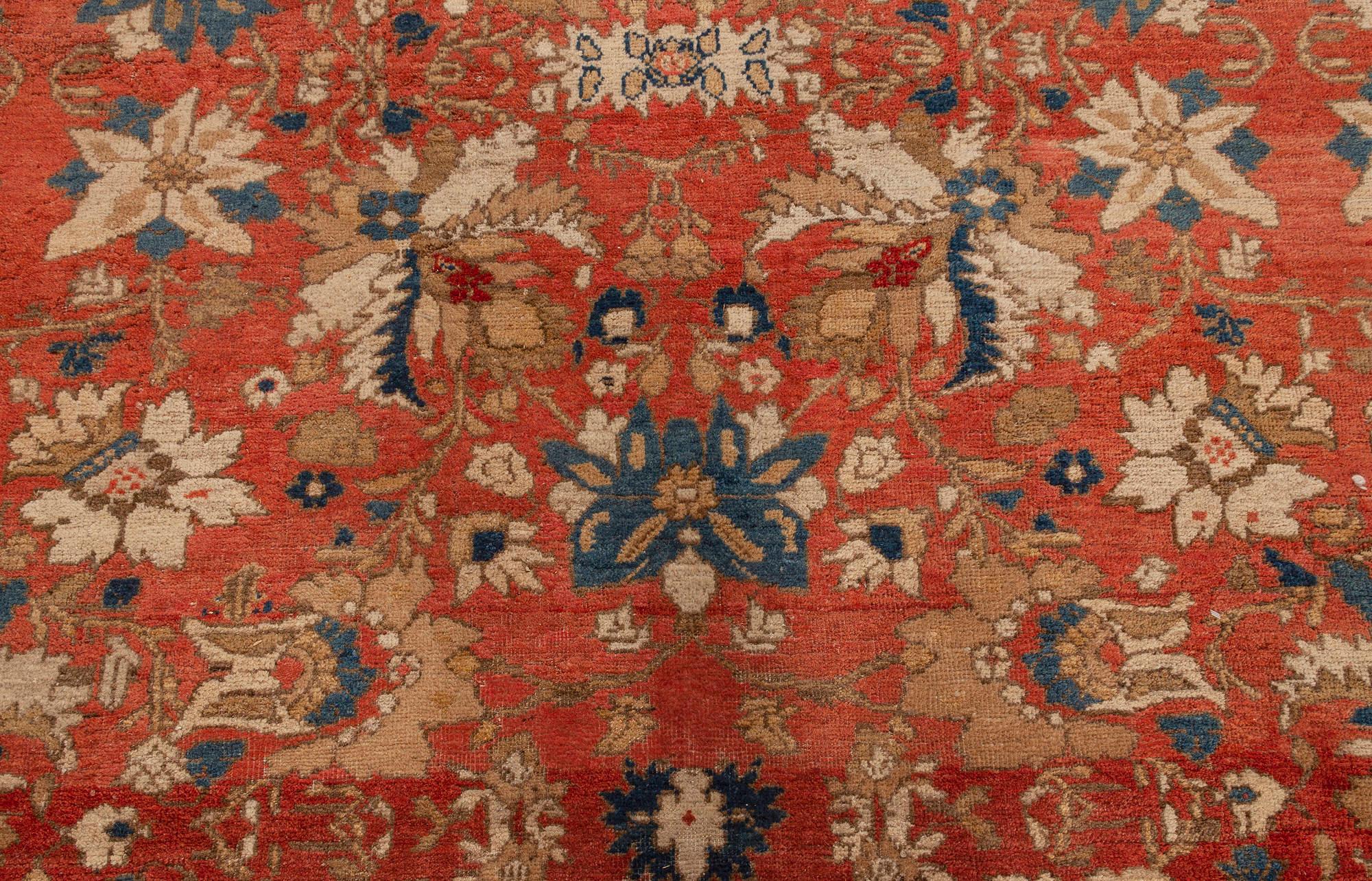 Doris Leslie Blauer antiker persischer Sultanabad-Wollteppich in Floral Rot, handgefertigt im Zustand „Gut“ im Angebot in New York, NY