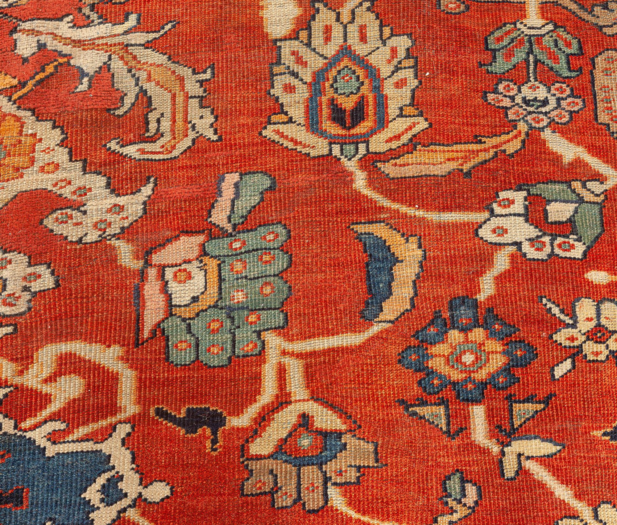 Noué à la main Tapis persan ancien Sultanabad rouge botanique fait à la main Doris Leslie Blau en vente