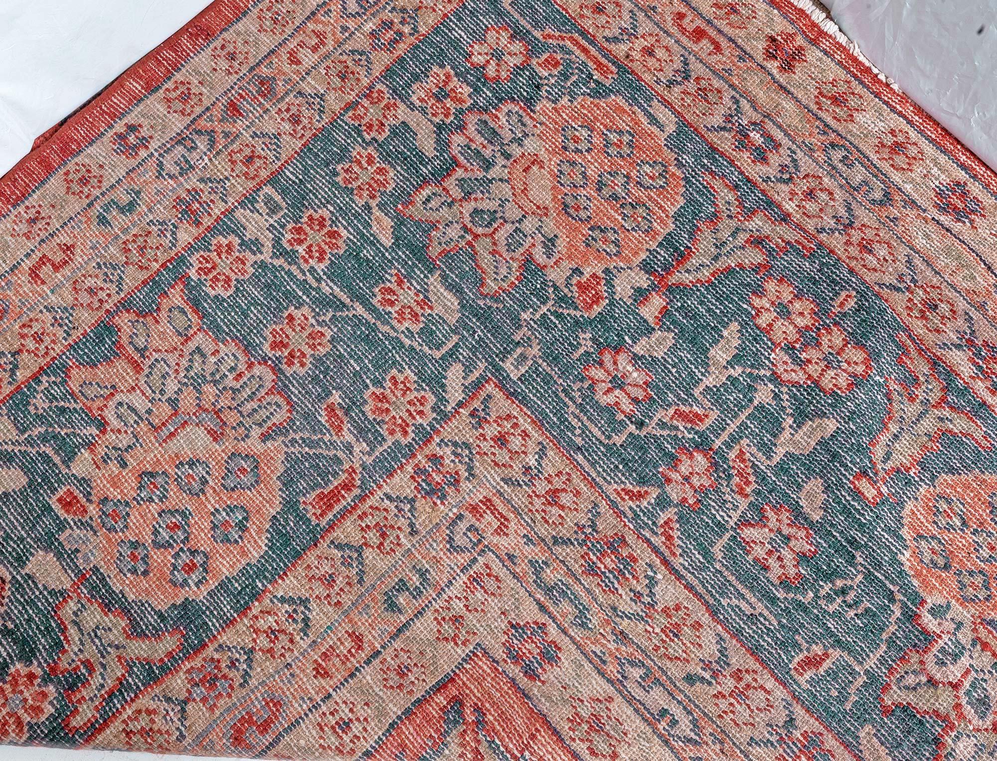 Doris Leslie Blauer antiker persischer Sultanabad-Roter handgefertigter Wollteppich (Wolle) im Angebot