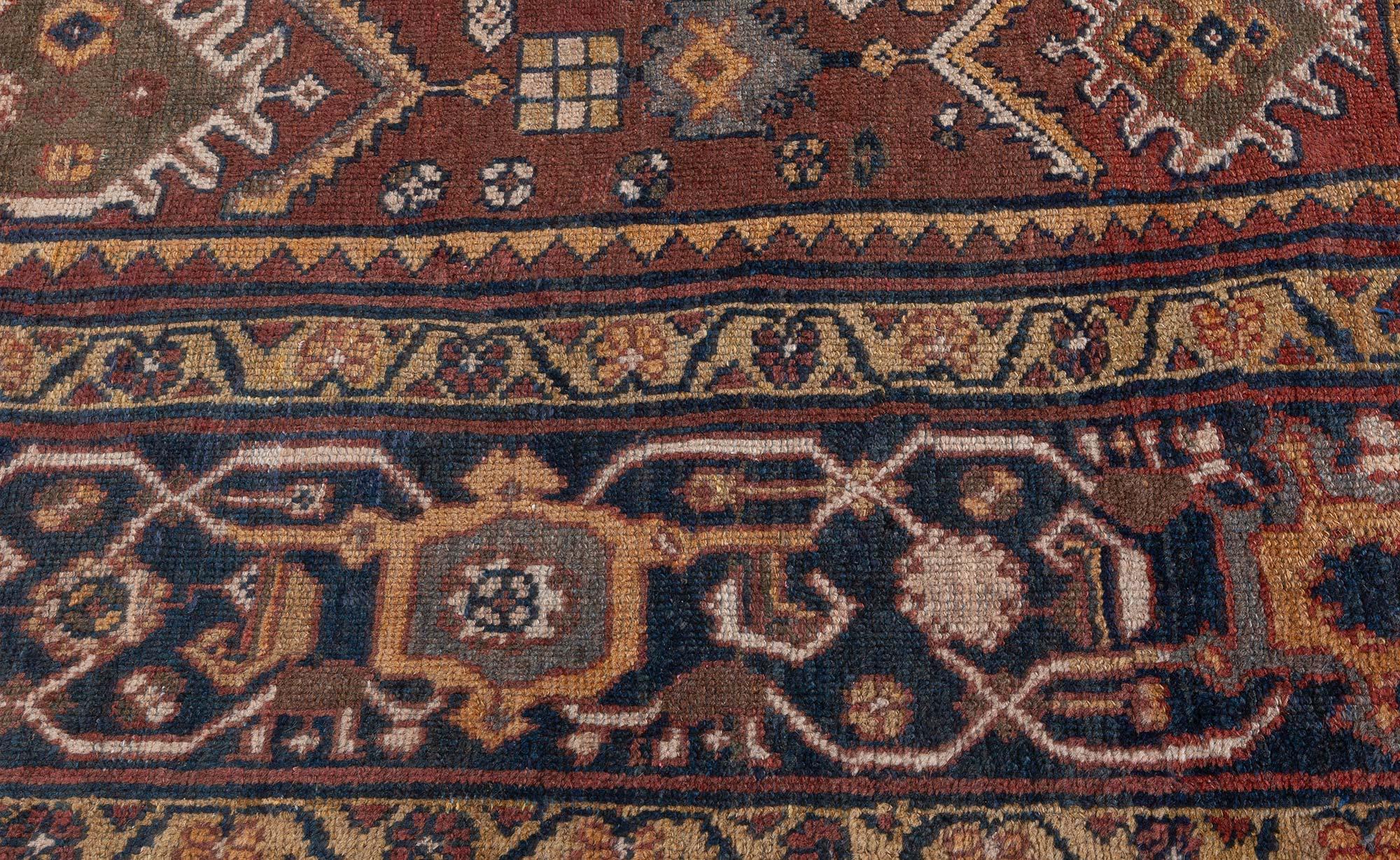 Doris Leslie Blauer antiker persischer Sultanabad-Teppich in Blau im Zustand „Gut“ im Angebot in New York, NY