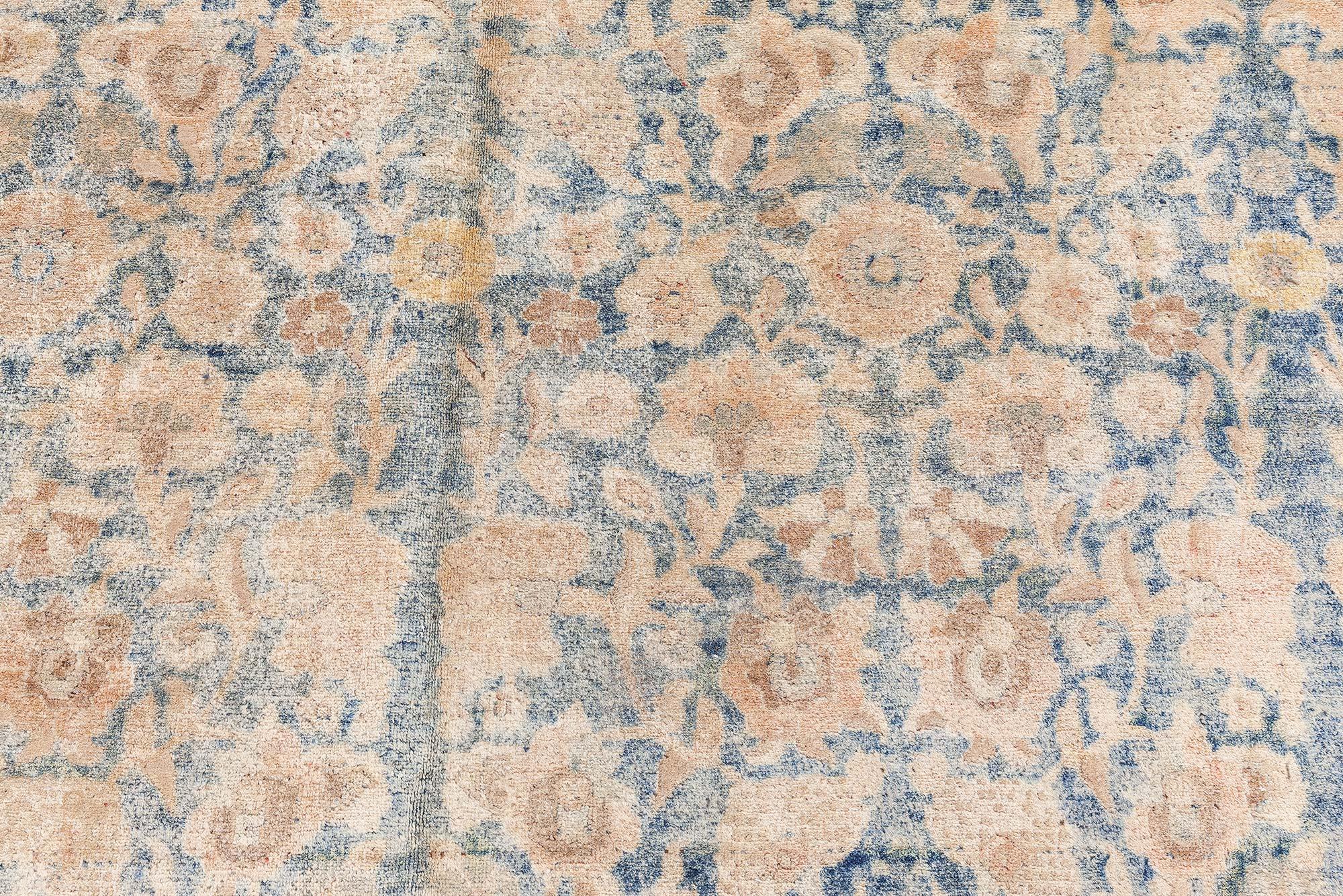 Perse Tapis persan ancien Tabriz Botanic fait à la main Doris Leslie Blau en vente