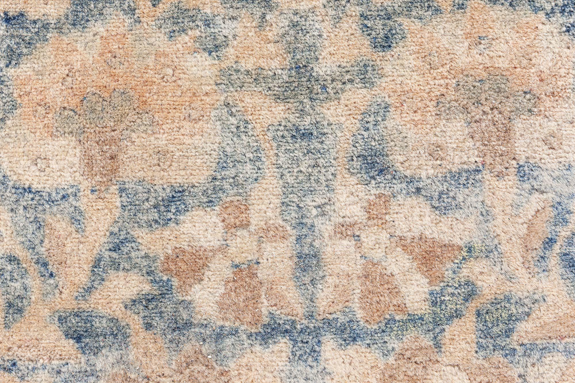 Laine Tapis persan ancien Tabriz Botanic fait à la main Doris Leslie Blau en vente