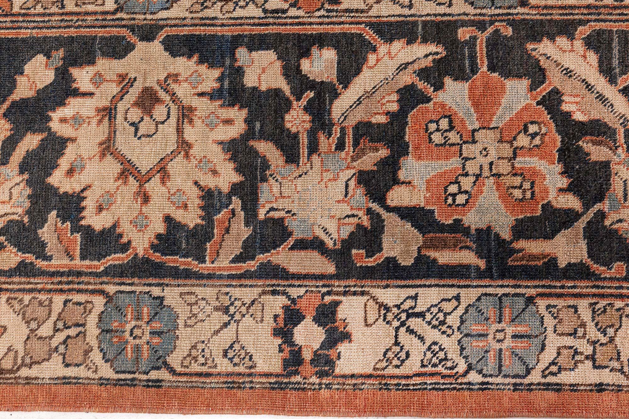 Tapis persan ancien Tabriz Botanic fait à la main Doris Leslie Blau en vente 1