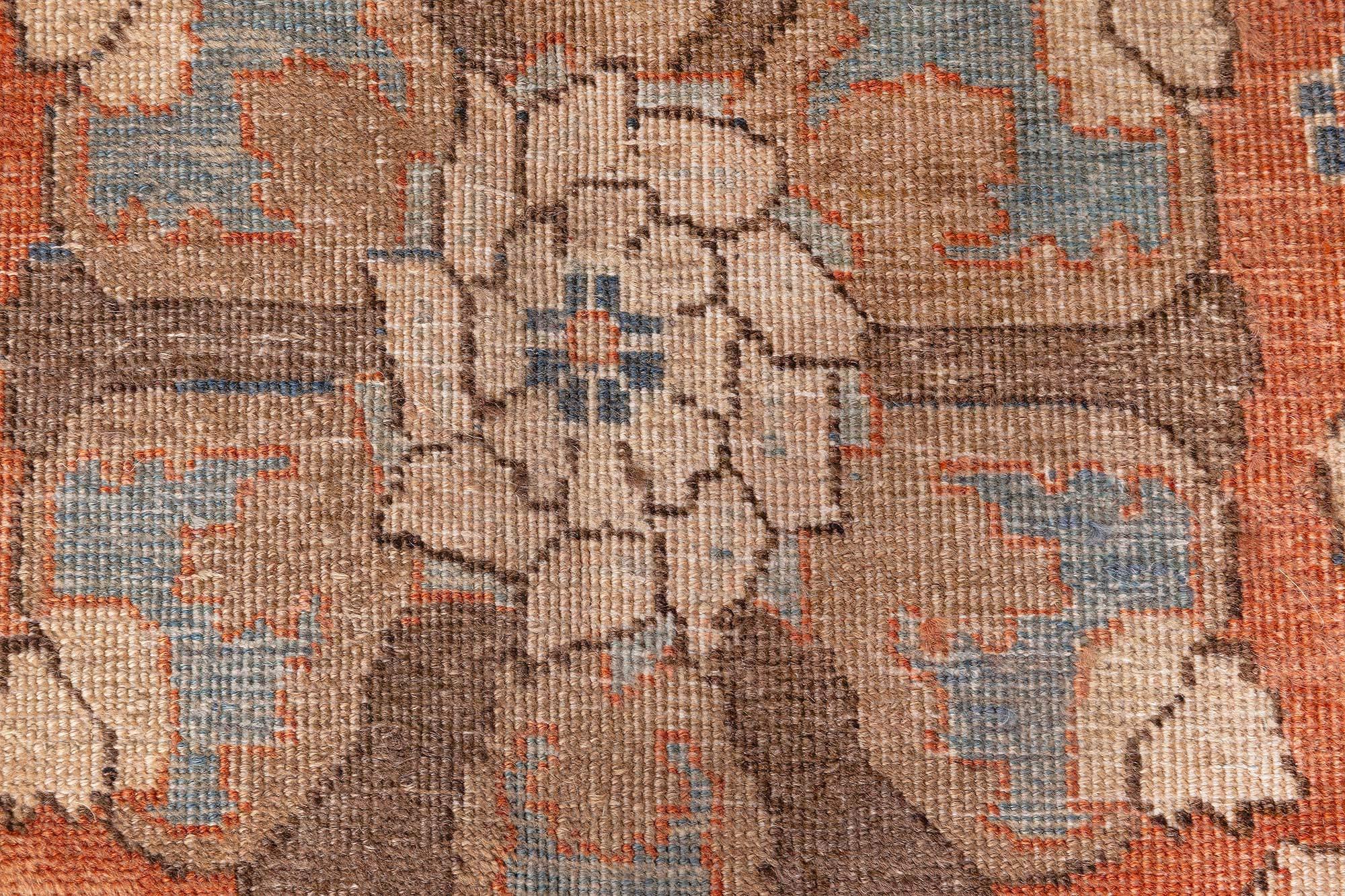 Tapis persan ancien Tabriz Botanic fait à la main Doris Leslie Blau en vente 2