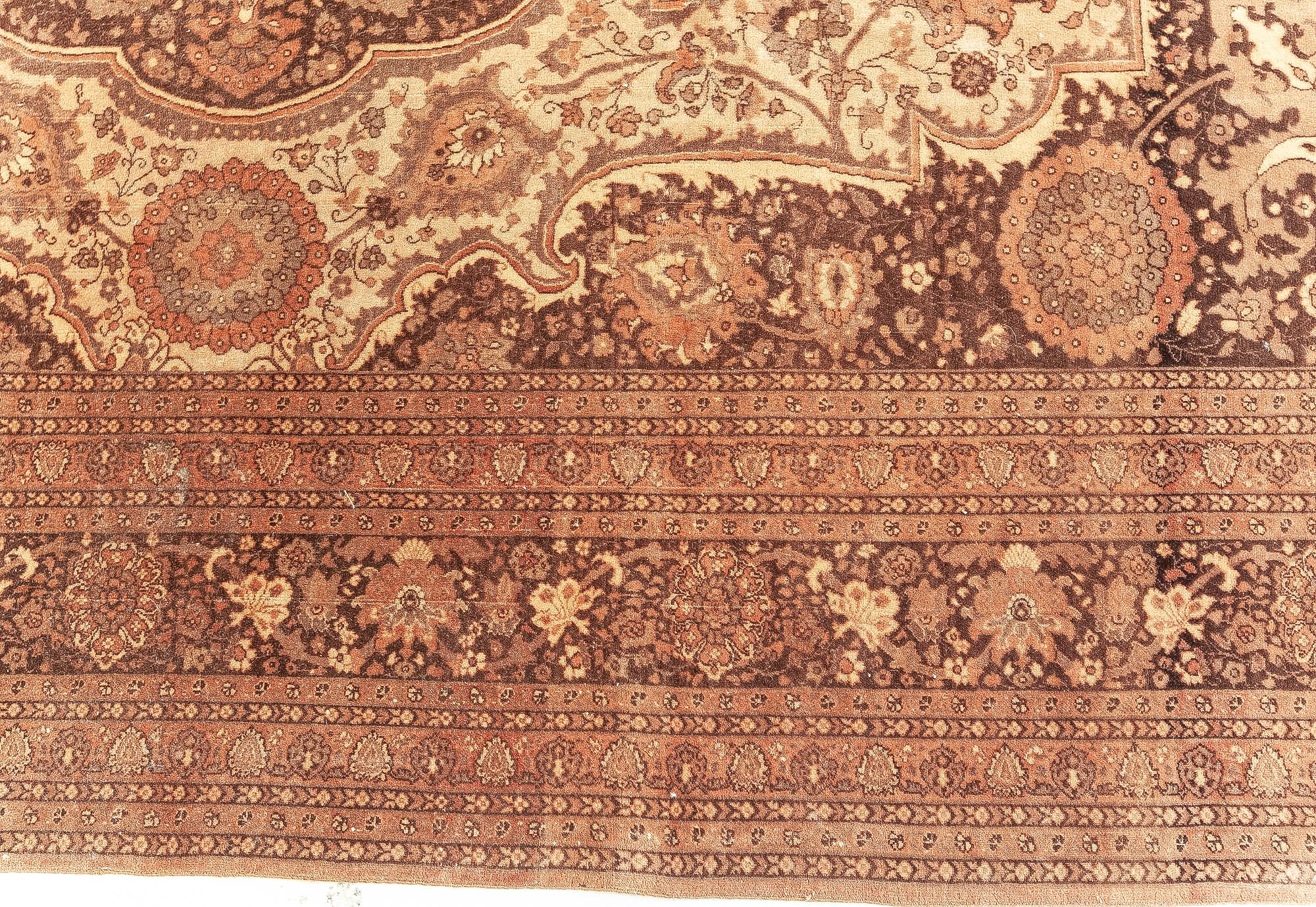 Ancien tapis persan en laine nouée à la main Tabriz
Taille : 6'3