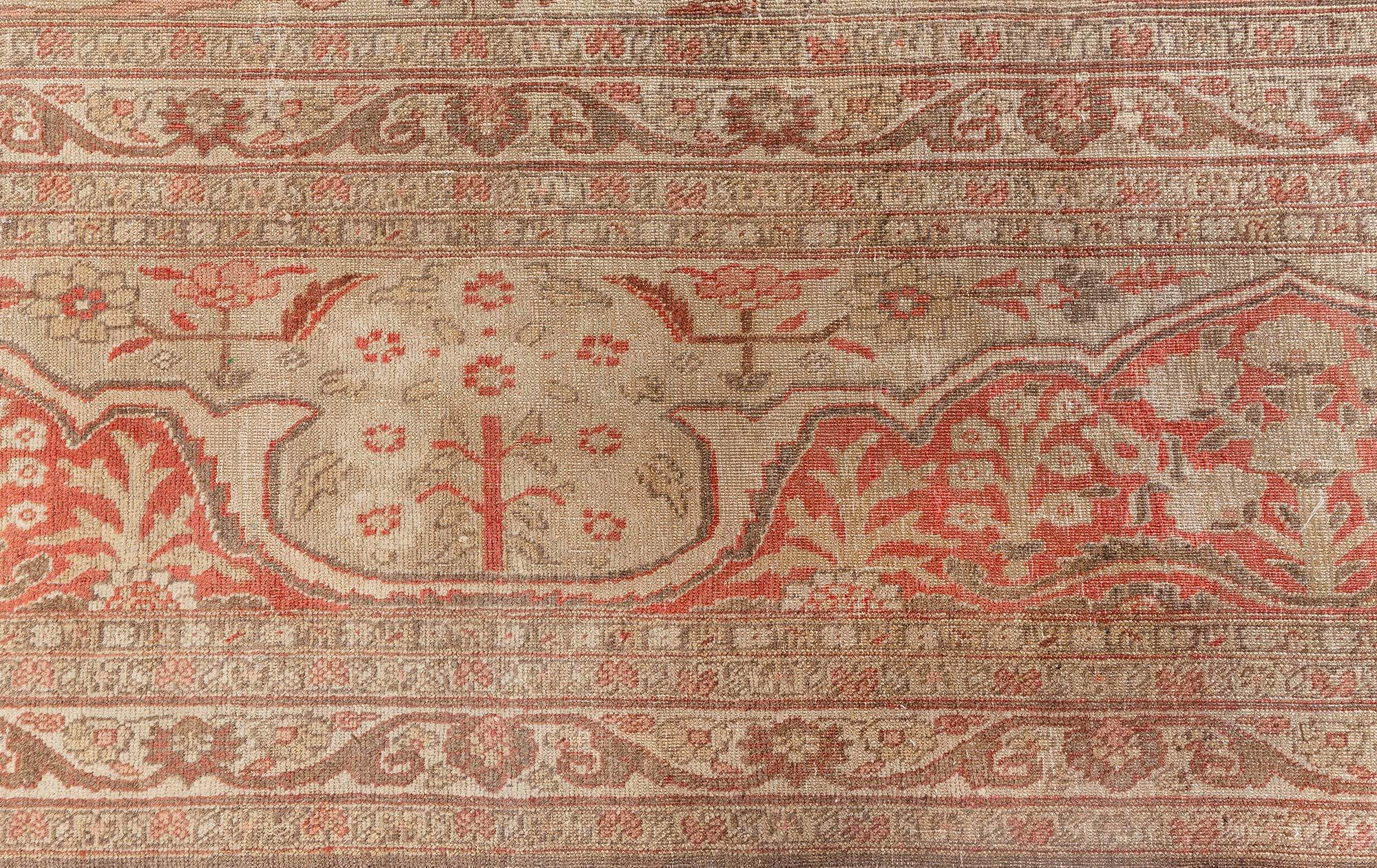 Laine Tapis persan Tabriz ancien noué à la main Doris Leslie Blau en vente