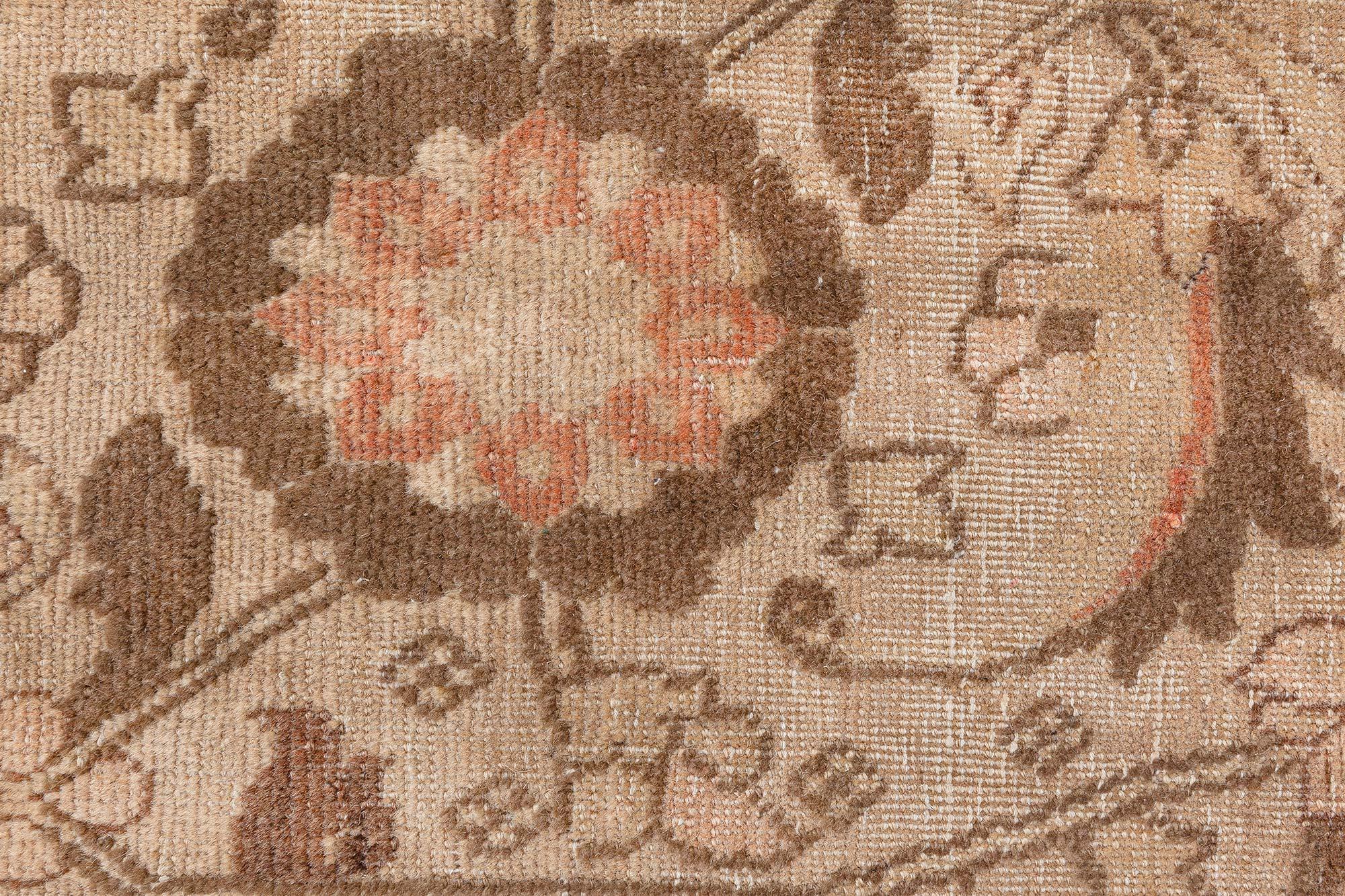 Ancien tapis persan Tabriz beige et marron tissé à la main
Taille : 11'0