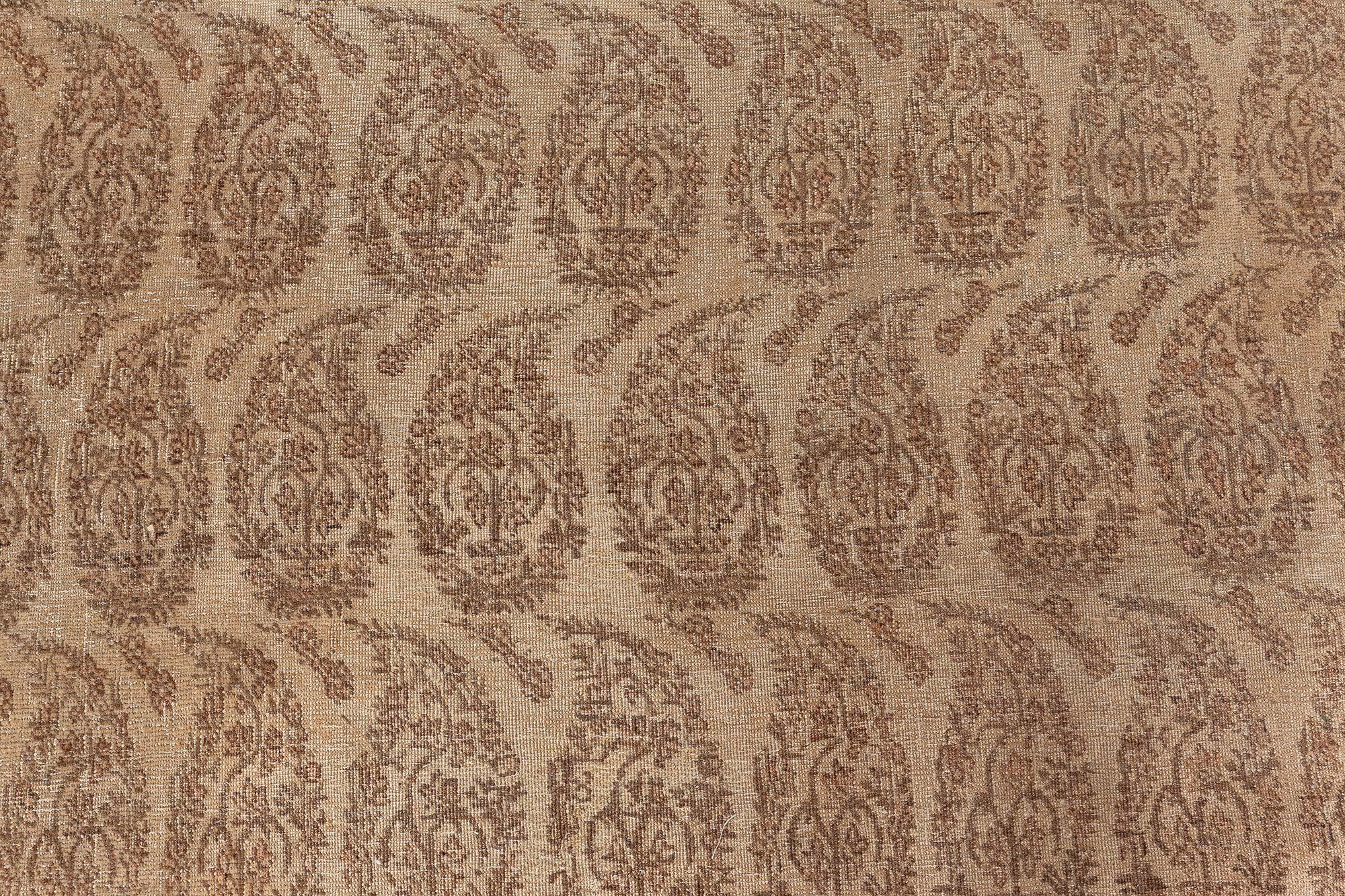 Tapis persan Tabriz ancien en laine tissé à la main Doris Leslie Blau Bon état - En vente à New York, NY