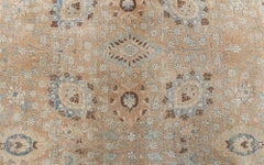 Doris Leslie Blau Antiker Tabriz Allover Floral Sand Handgeknüpfter Teppich - ca. 1880
