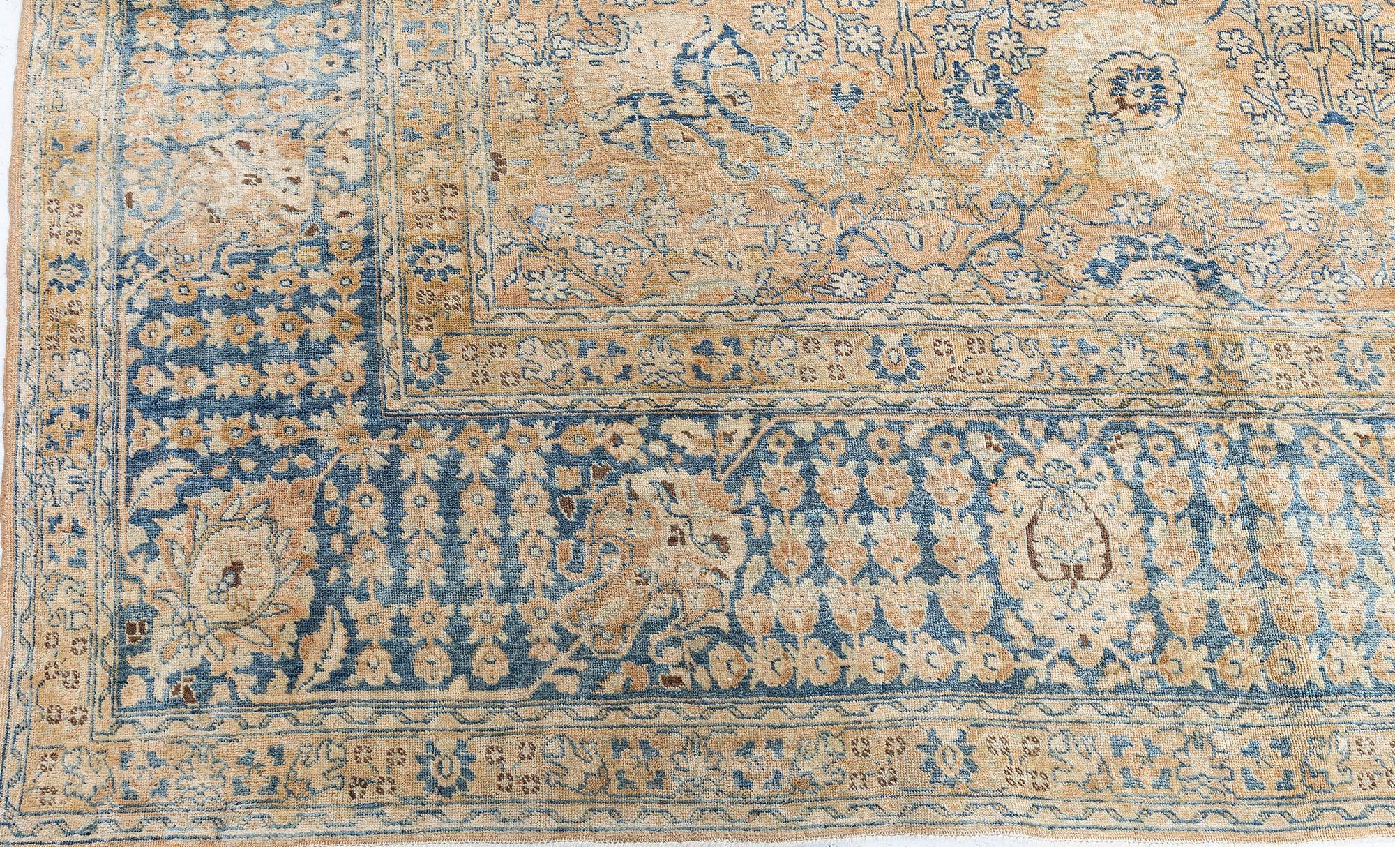 Doris Leslie Blauer authentischer persischer Täbris-Teppich aus dem 19. Jahrhundert, handgefertigt im Angebot 1