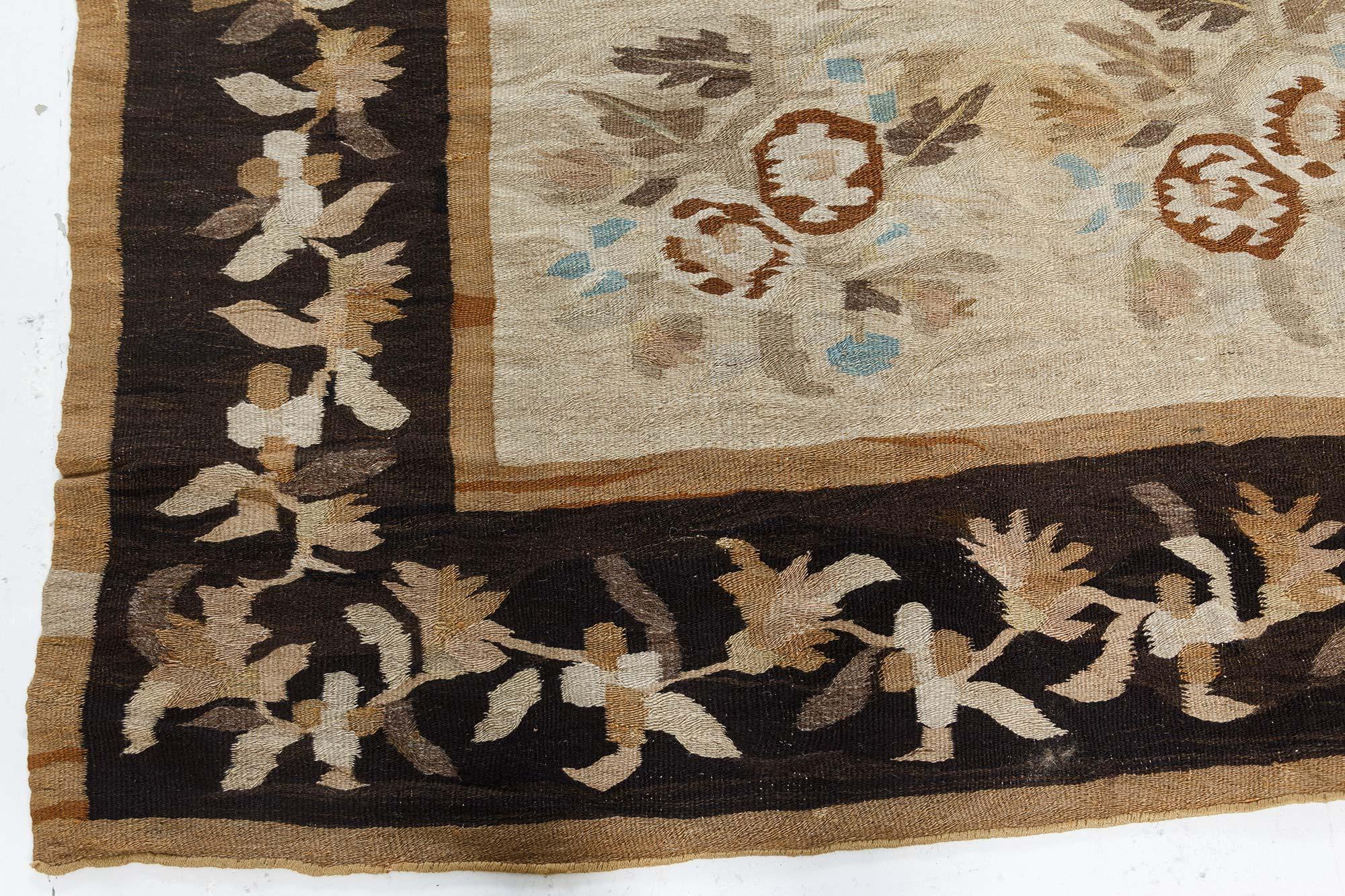 Doris Leslie Blau Authentischer Botanischer Russischer Bessarabischer Handarbeitsteppich im Zustand „Gut“ im Angebot in New York, NY