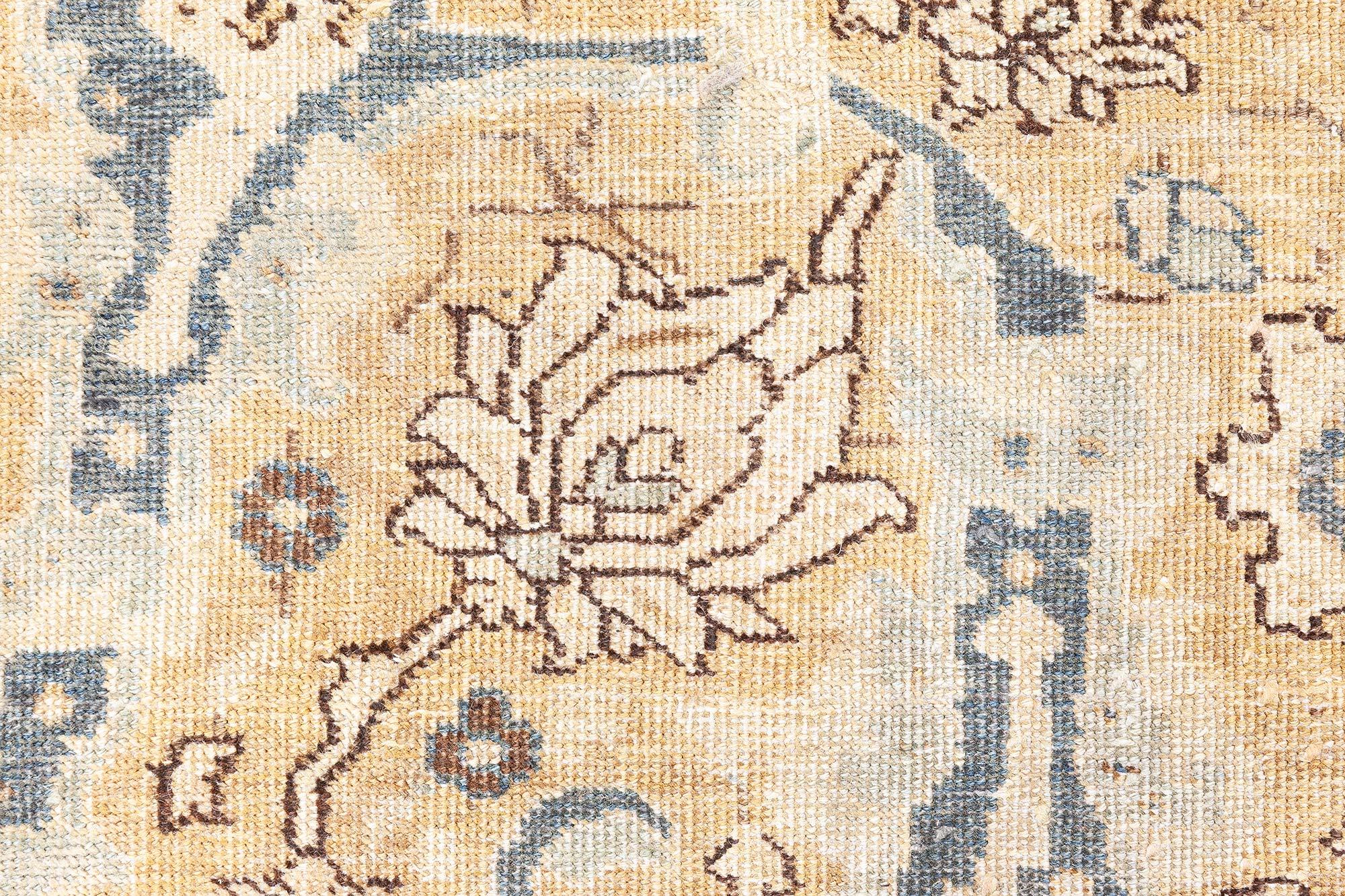 Authentique tapis persan en laine tissée à la main Tabriz botanic
Taille : 9'2