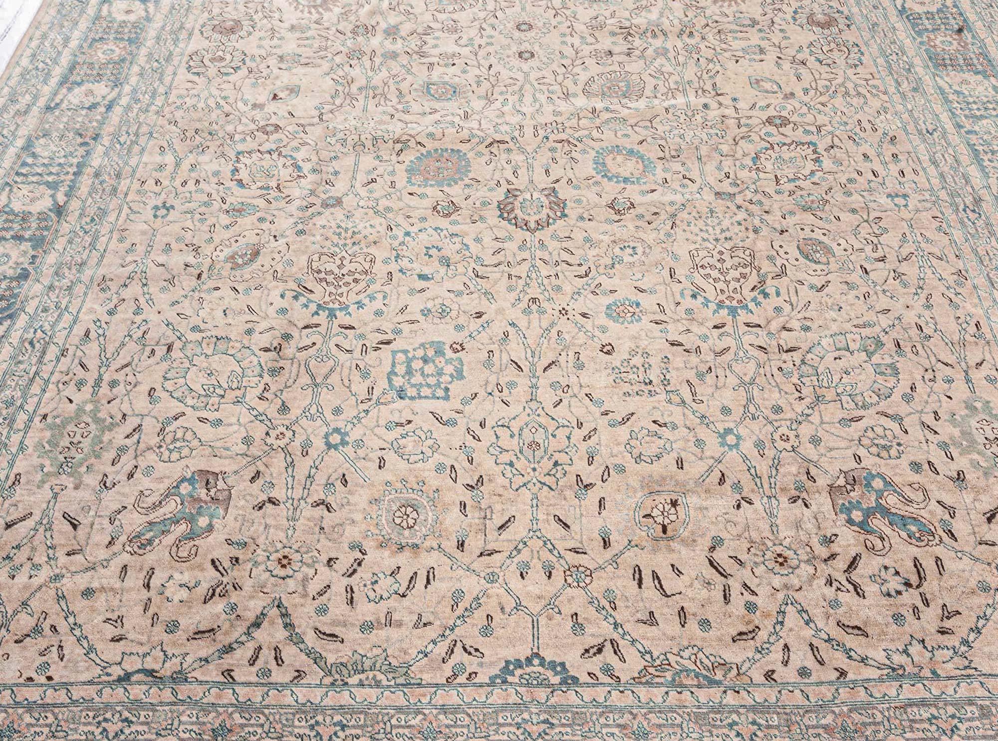 Authentischer Persischer Tabriz Beige Grüner Handgefertigter Wollteppich
Größe: 10'10