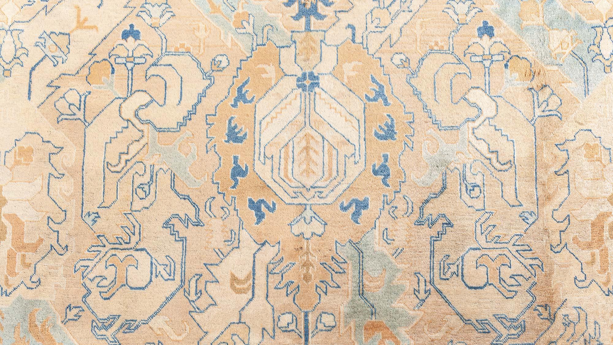 Doris Leslie Blauer authentischer persischer Täbris-Wollteppich, handgefertigt im Angebot 1