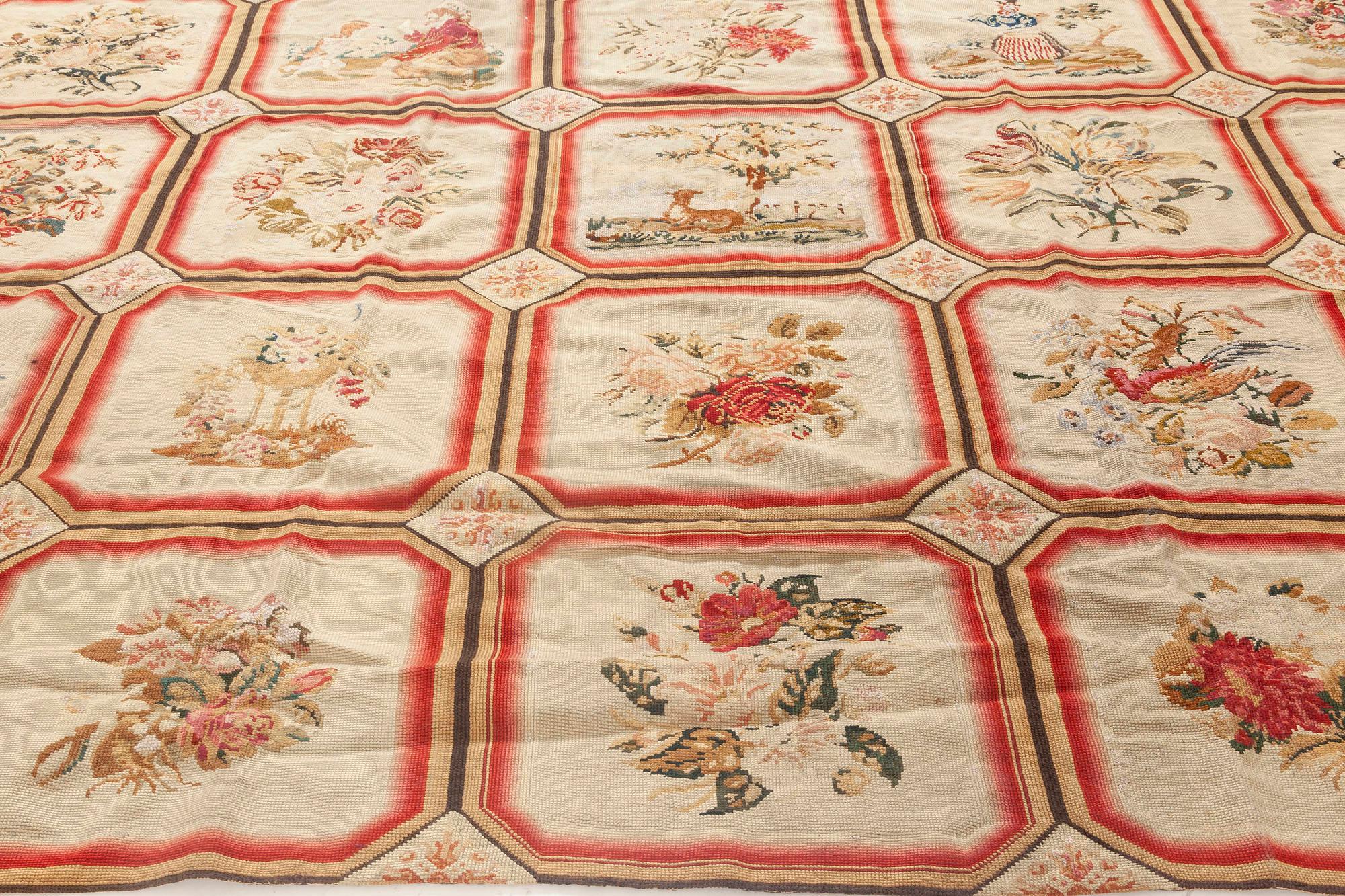 1900s English Needlework Rug In Good Condition For Sale In New York, NY