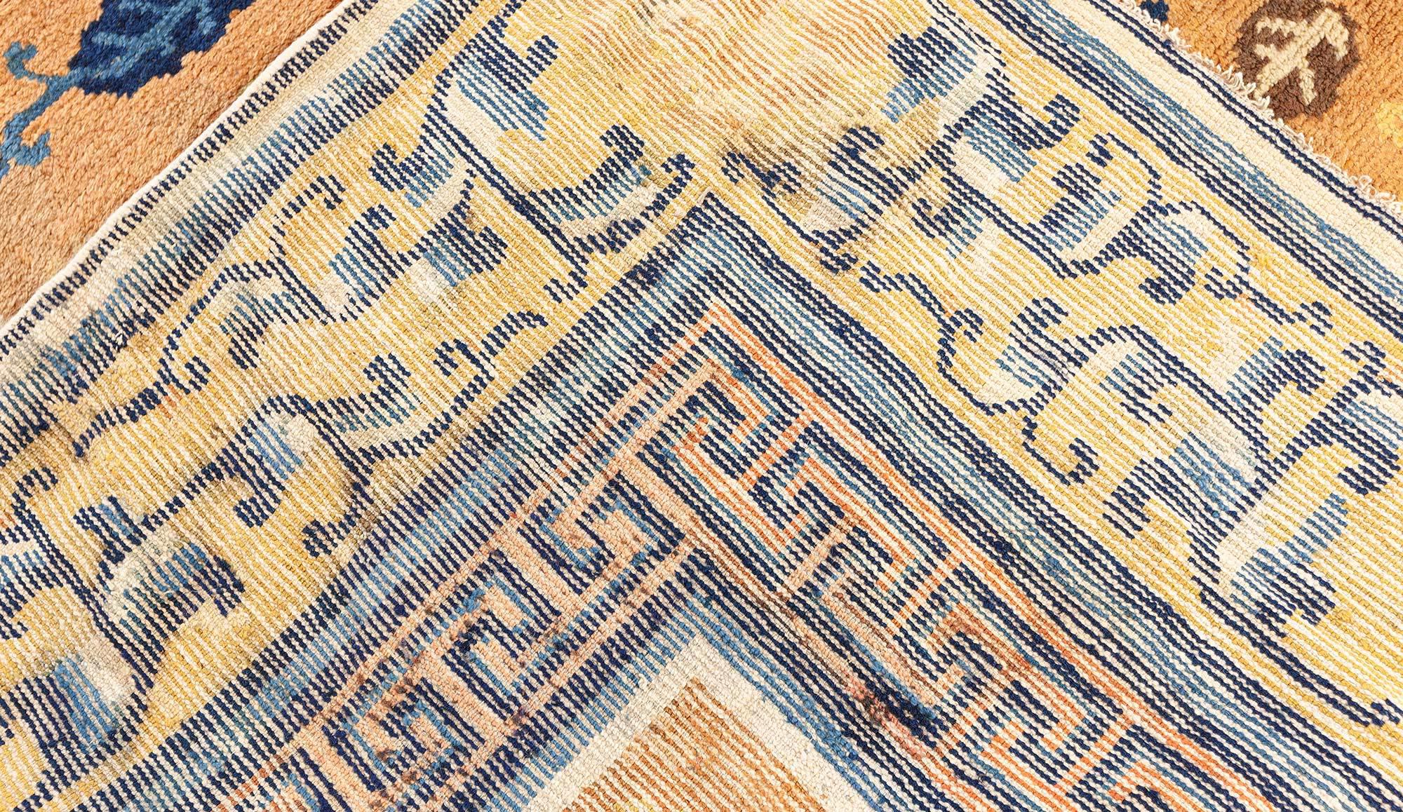 19th Century Chinese Yellow Blue Handmade Rug For Sale 2