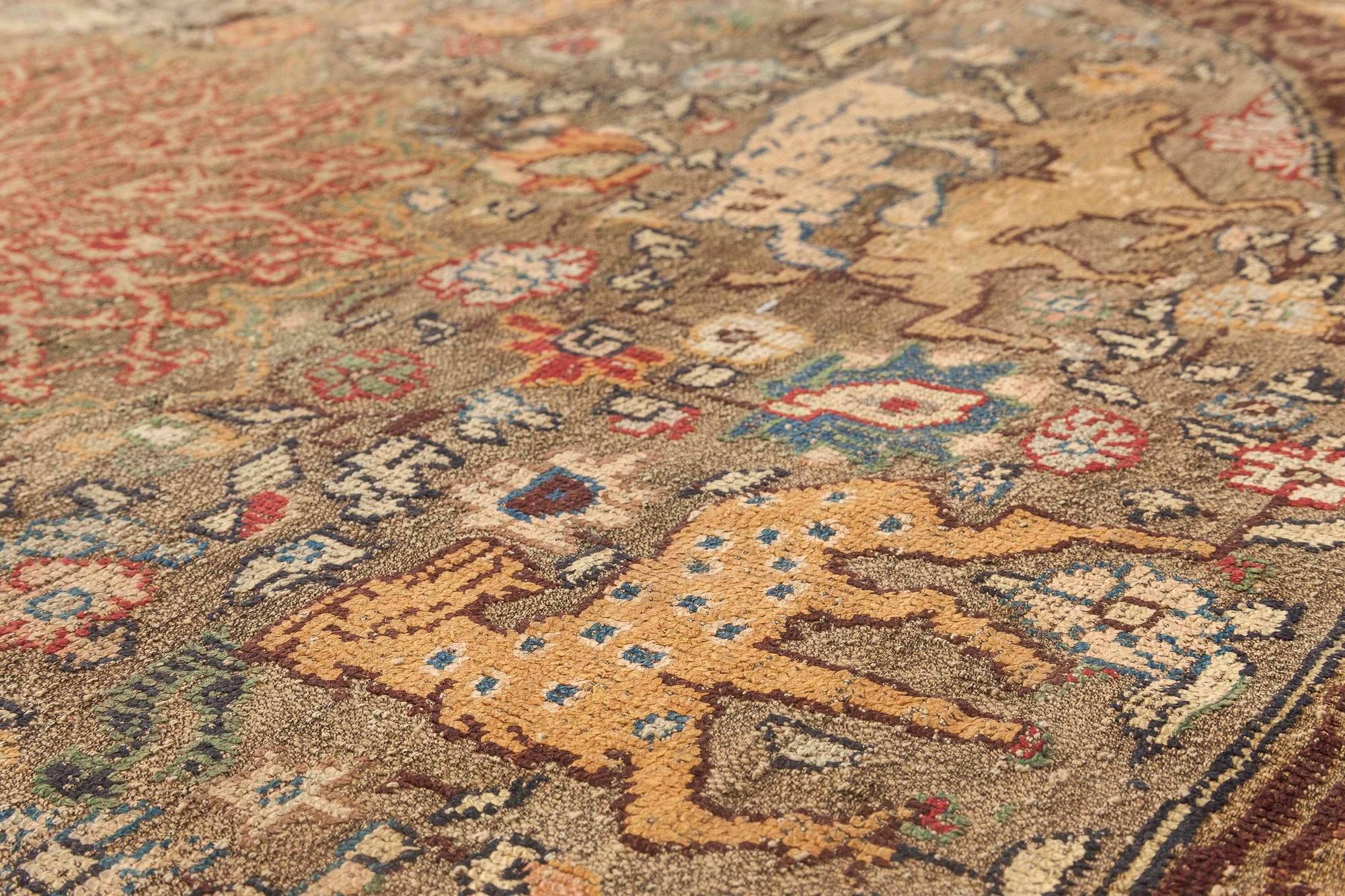 Runder türkischer Seiden-, Metallfaden-Teppich aus dem 19. Jahrhundert im Angebot 1