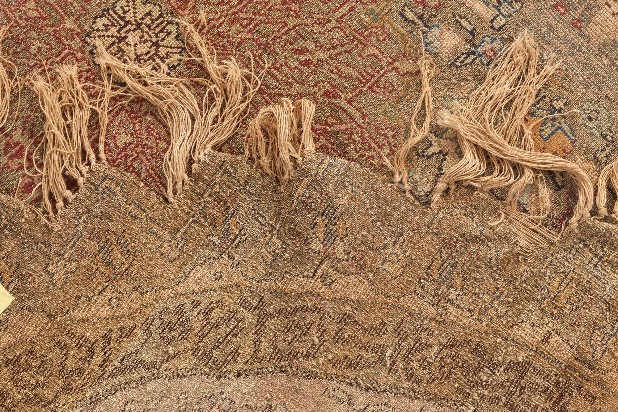 Runder türkischer Seiden-, Metallfaden-Teppich aus dem 19. Jahrhundert im Angebot 3