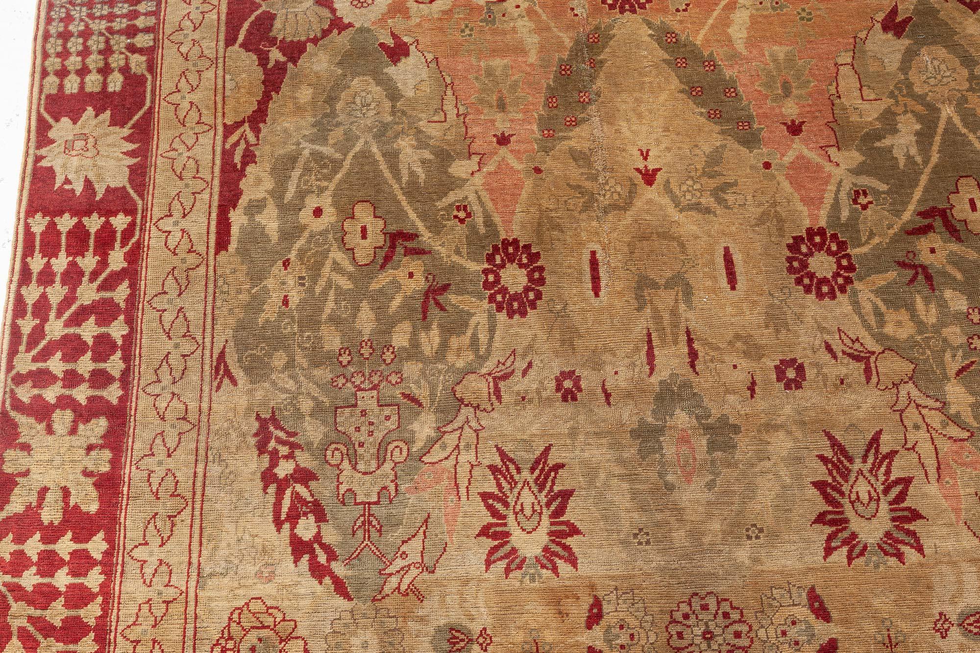 19th century Turkish Hereke rug
Size: 4'6