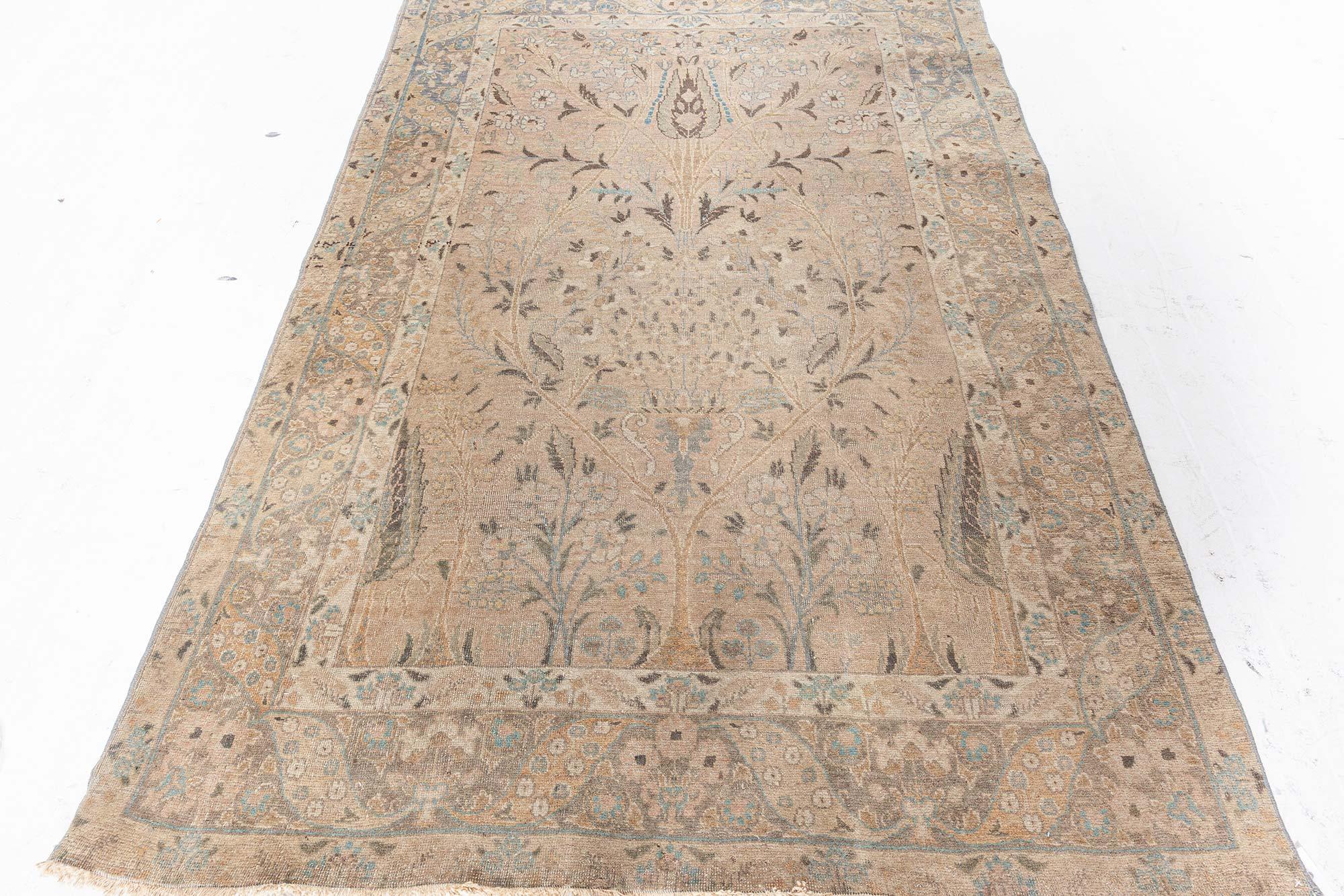 Early 20th Century Persian Tabriz Handmade Wool Rug In Good Condition For Sale In New York, NY