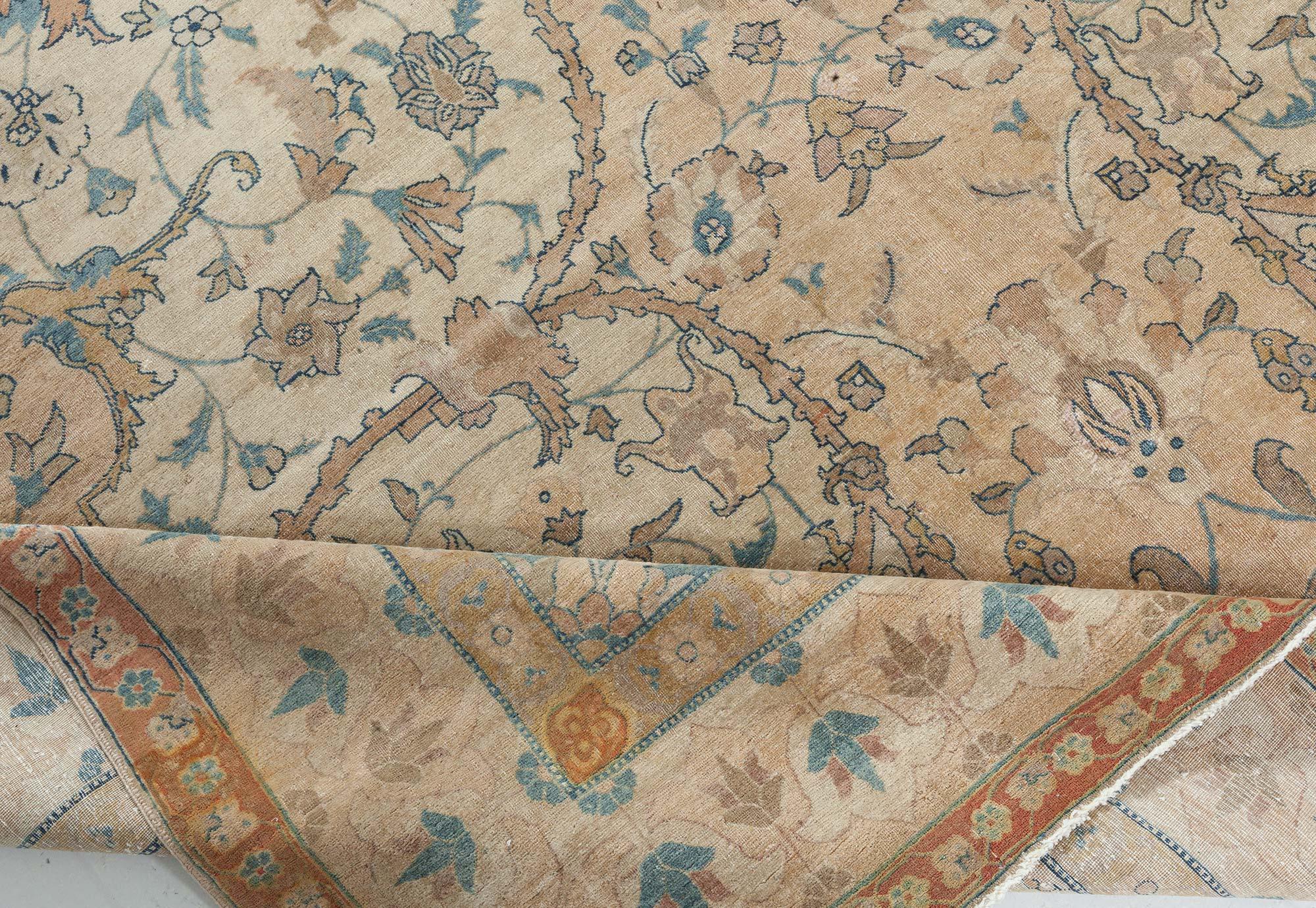 Antique flower Medallion Persian Tabriz wool rug
Size: 9'6