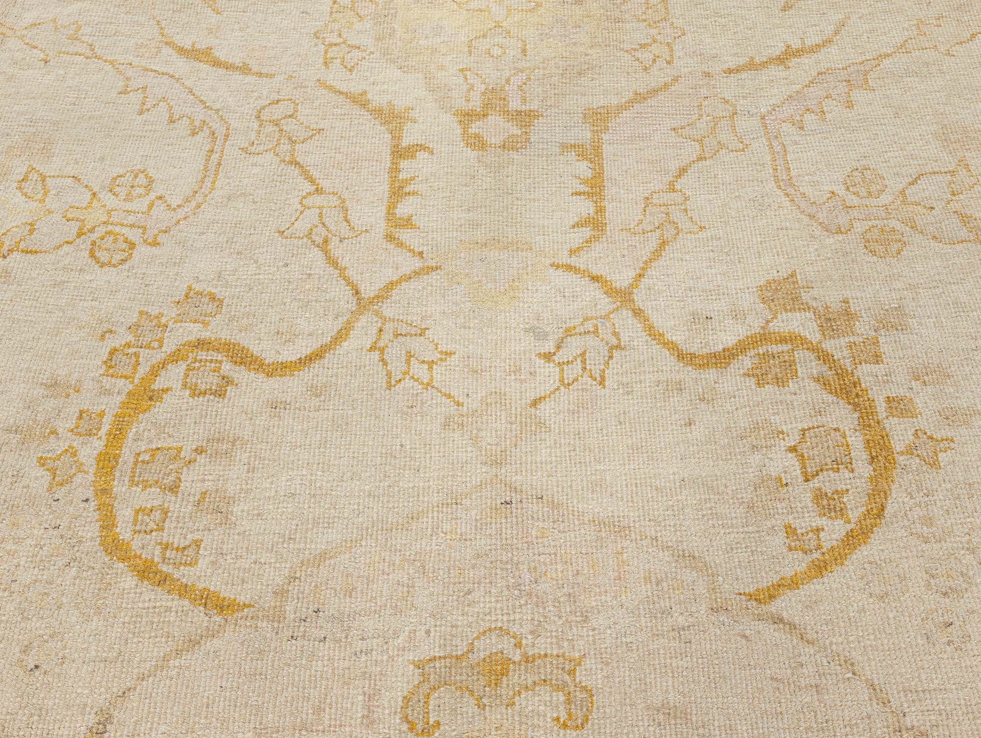 Tapis indien antique Amritsar Botanic fait main en laine
Taille : 11'10