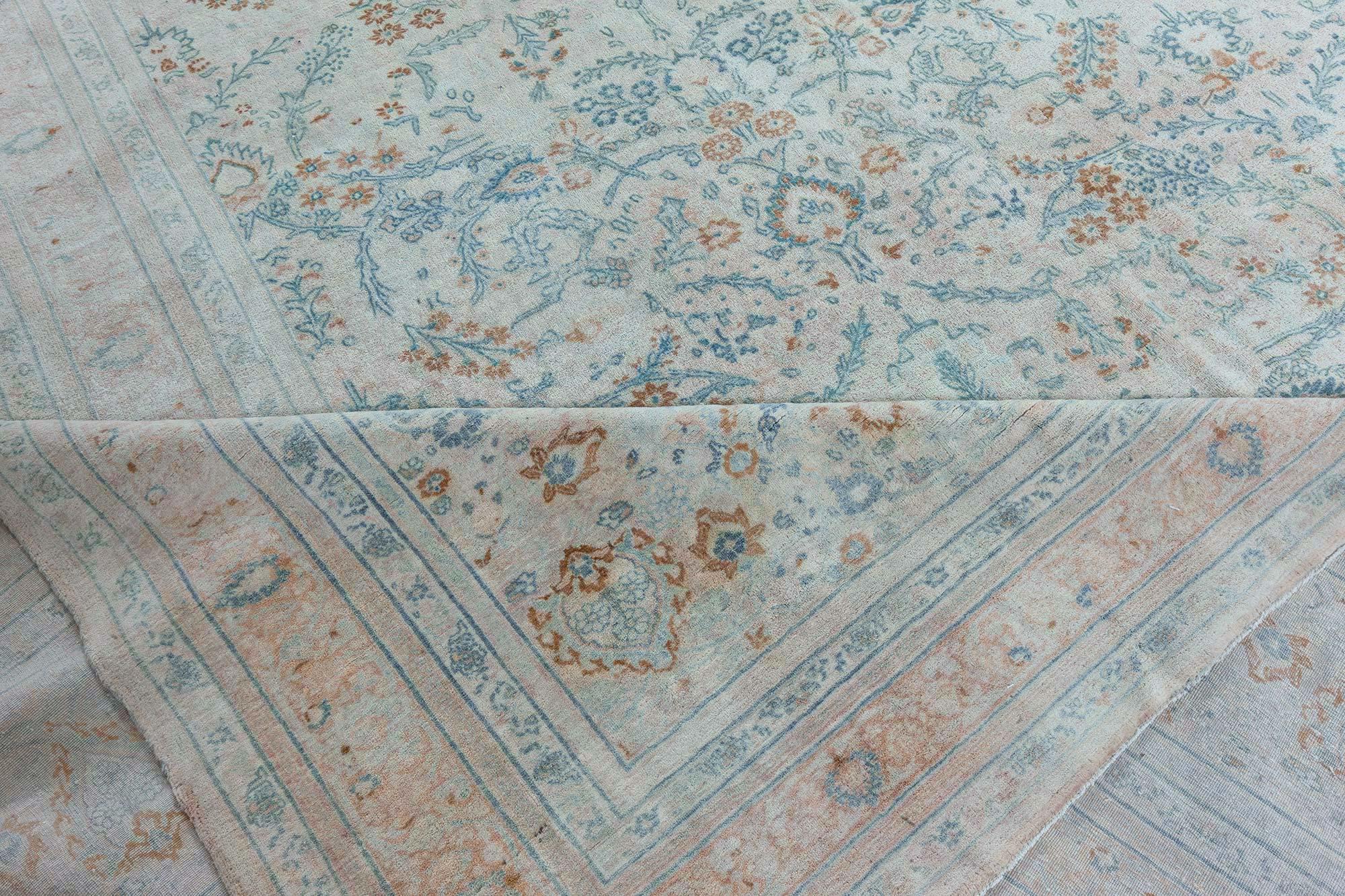 Tapis persan Kirman ancien Doris Leslie Blau « Taille ajustée » en vente 2