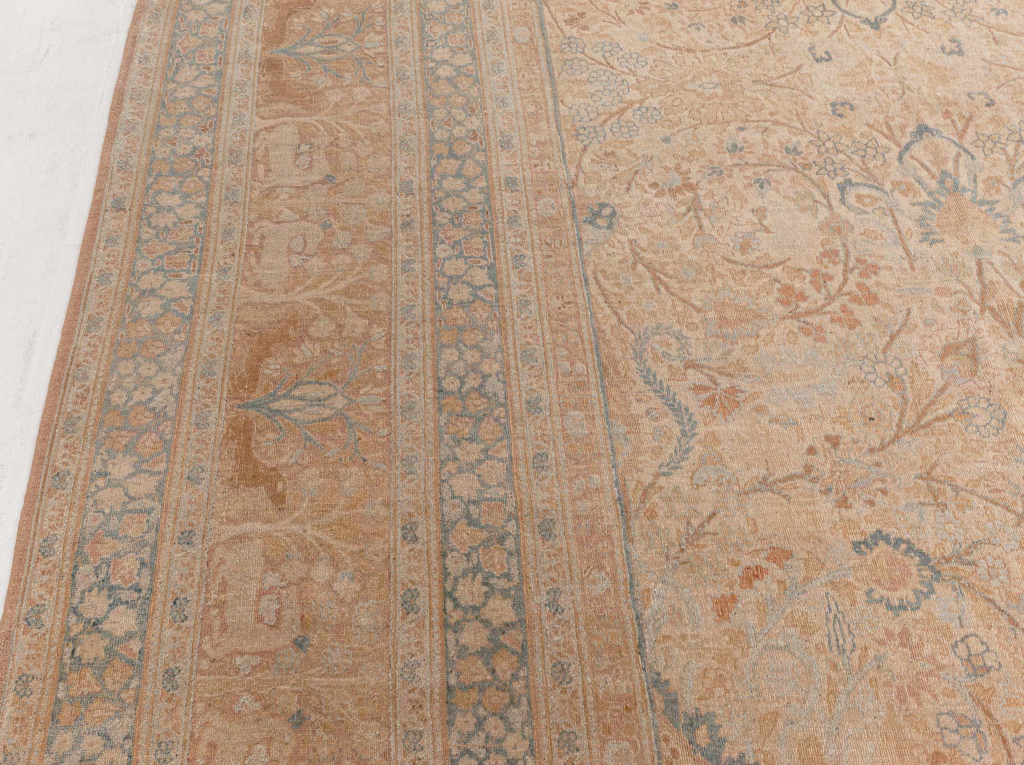 Antique Persian Meshad Animal Hand Knotted Wool Carpet
Size: 12'5