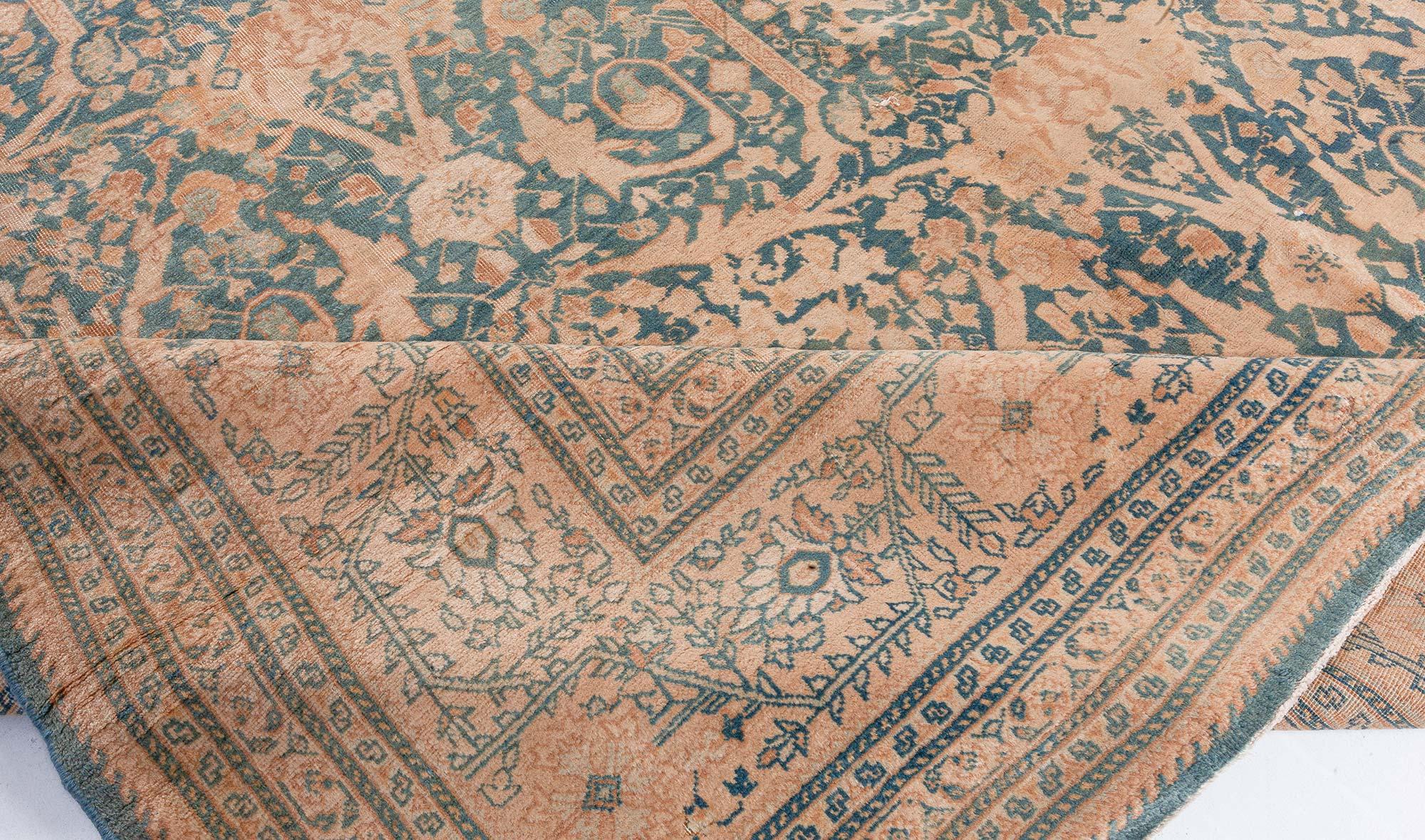Noué à la main Tapis persan ancien Tabriz Botanic fait à la main Doris Leslie Blau en vente