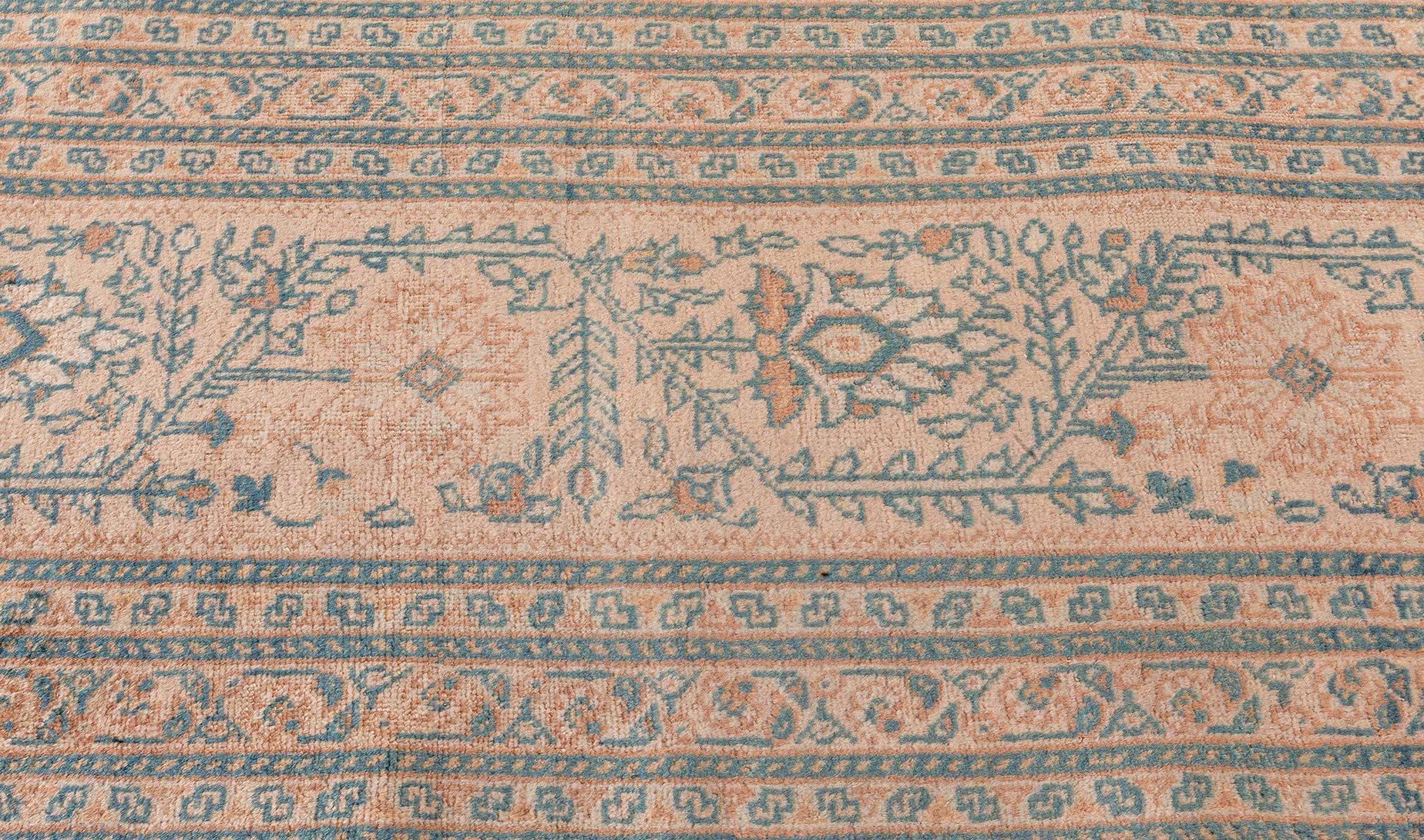 Laine Tapis persan ancien Tabriz Botanic fait à la main Doris Leslie Blau en vente