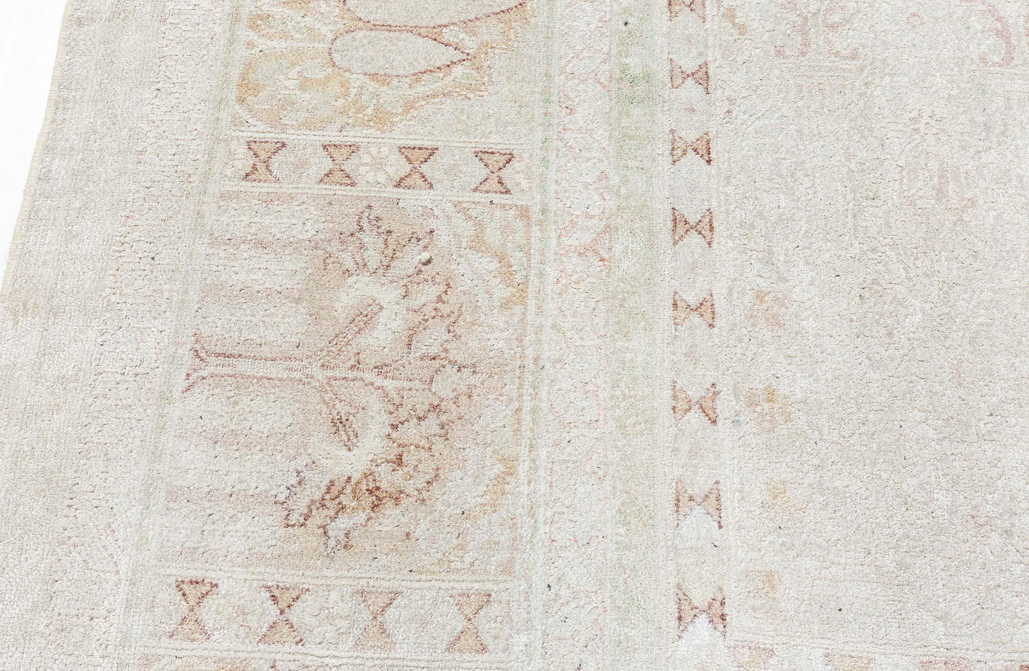 Soie Doris Leslie Collection Blau Tapis de soie turc antique en vente