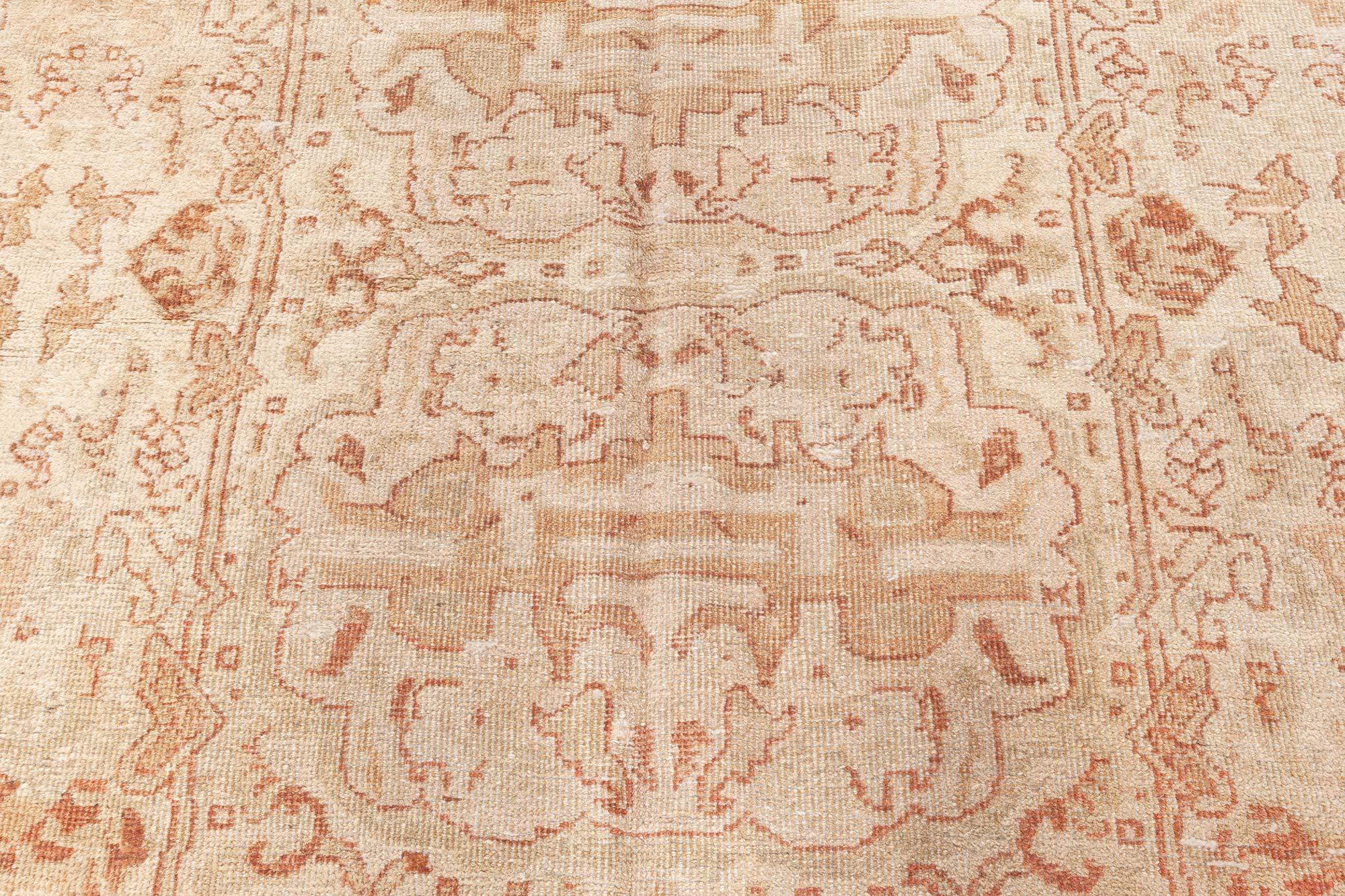 Authentic Indian Amritsar beige, brown handmade wool rug
Size: 6'7