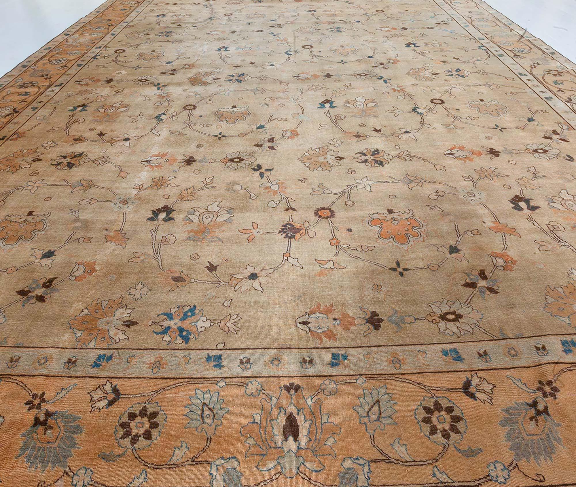 Authentic Persian Tabriz handmade wool carpet
Size: 11'7