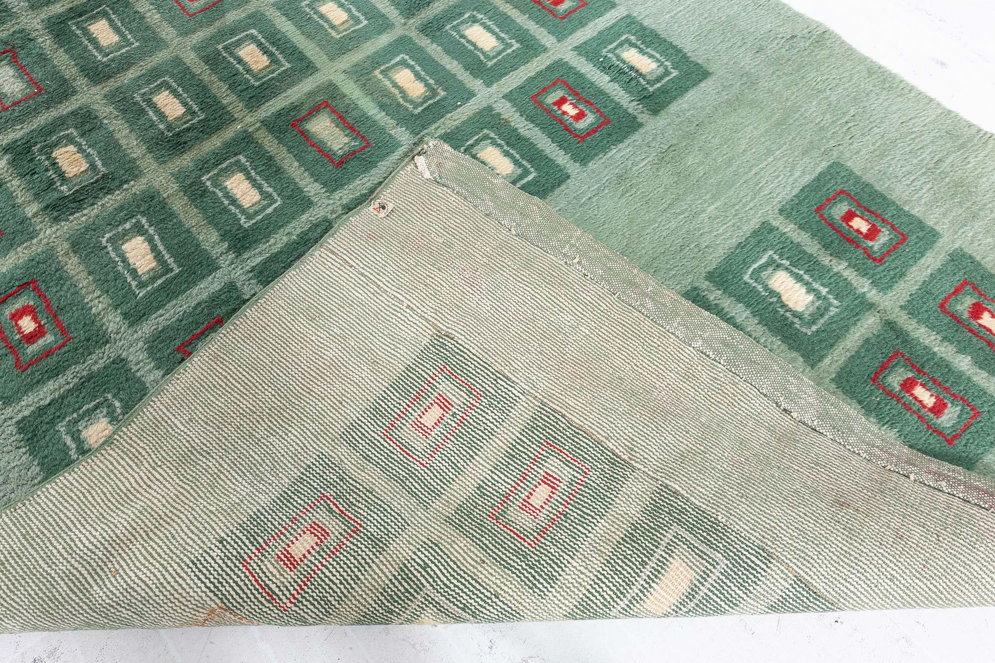 Early 20th Century French Art Deco Green Wool Rug For Sale 5