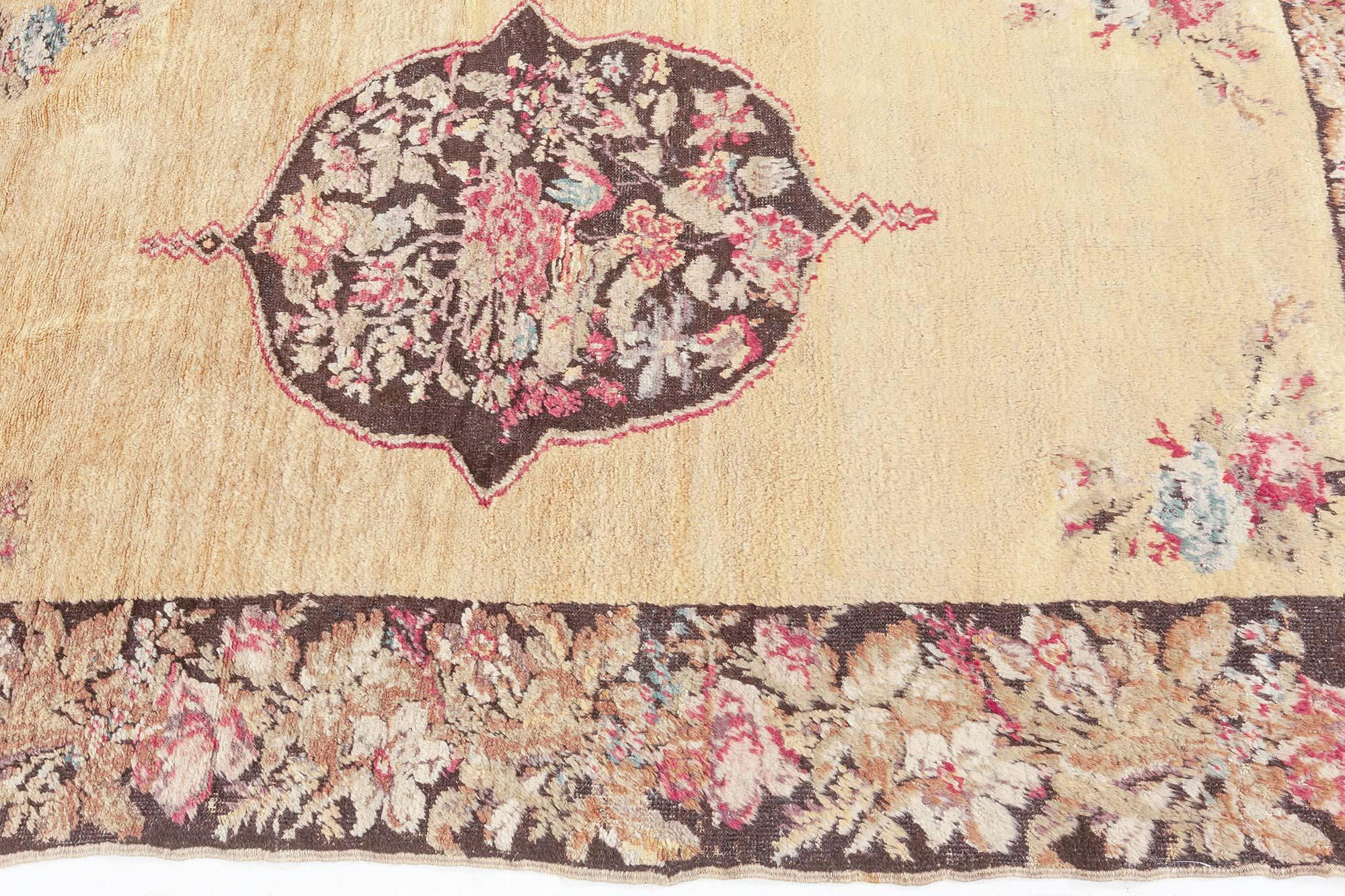 Early 20th Century Karabagh Handmade Wool Rug For Sale 3