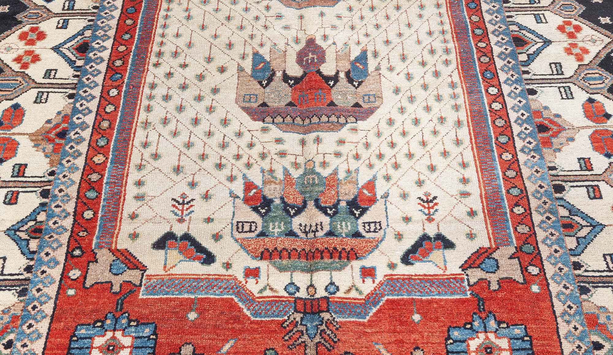 Early 20th Century Persian Malayer Handmade Rug In Good Condition For Sale In New York, NY