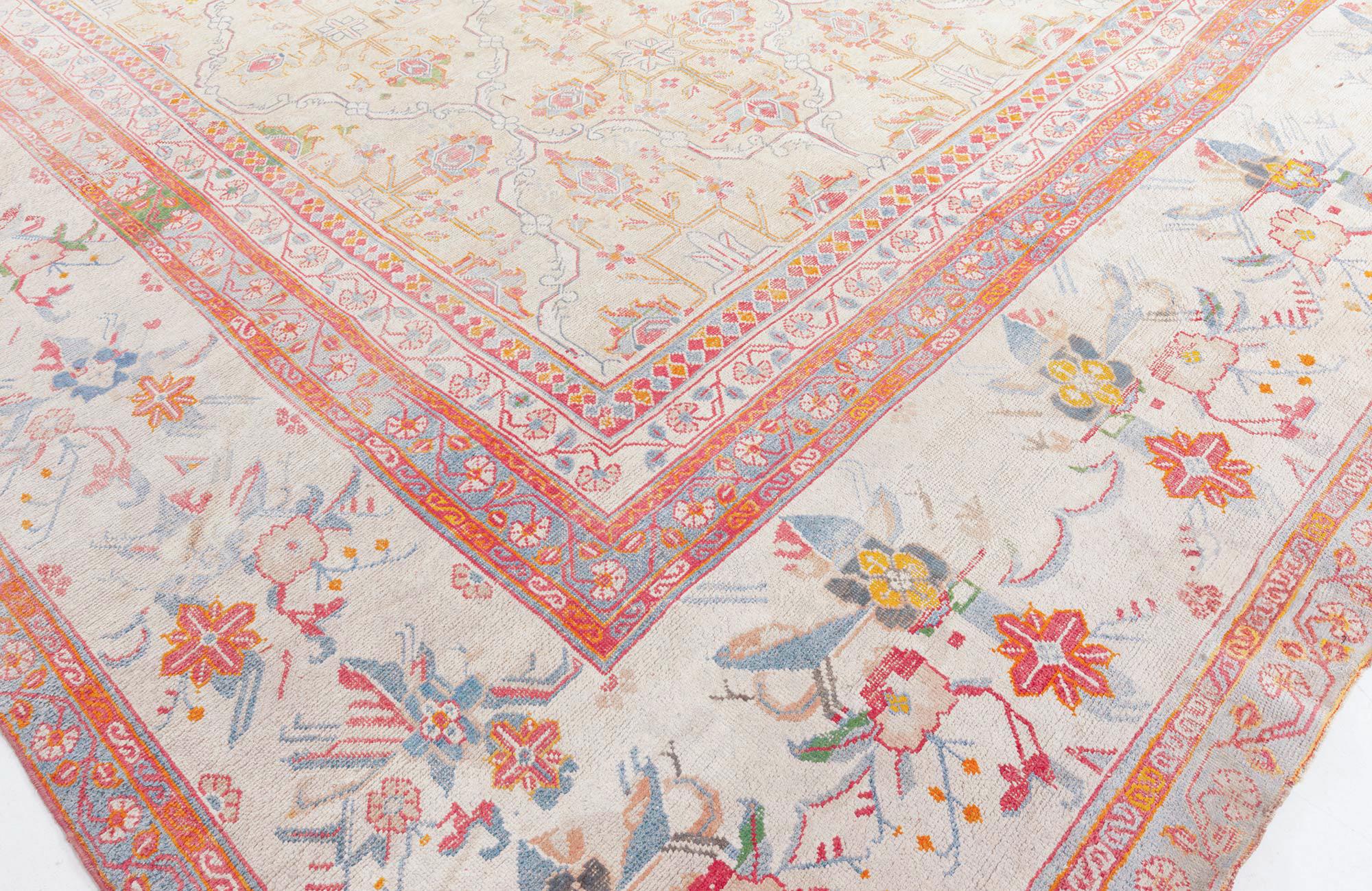 Early 20th Century Indian Agra Floral Handmade Cotton Rug For Sale 4