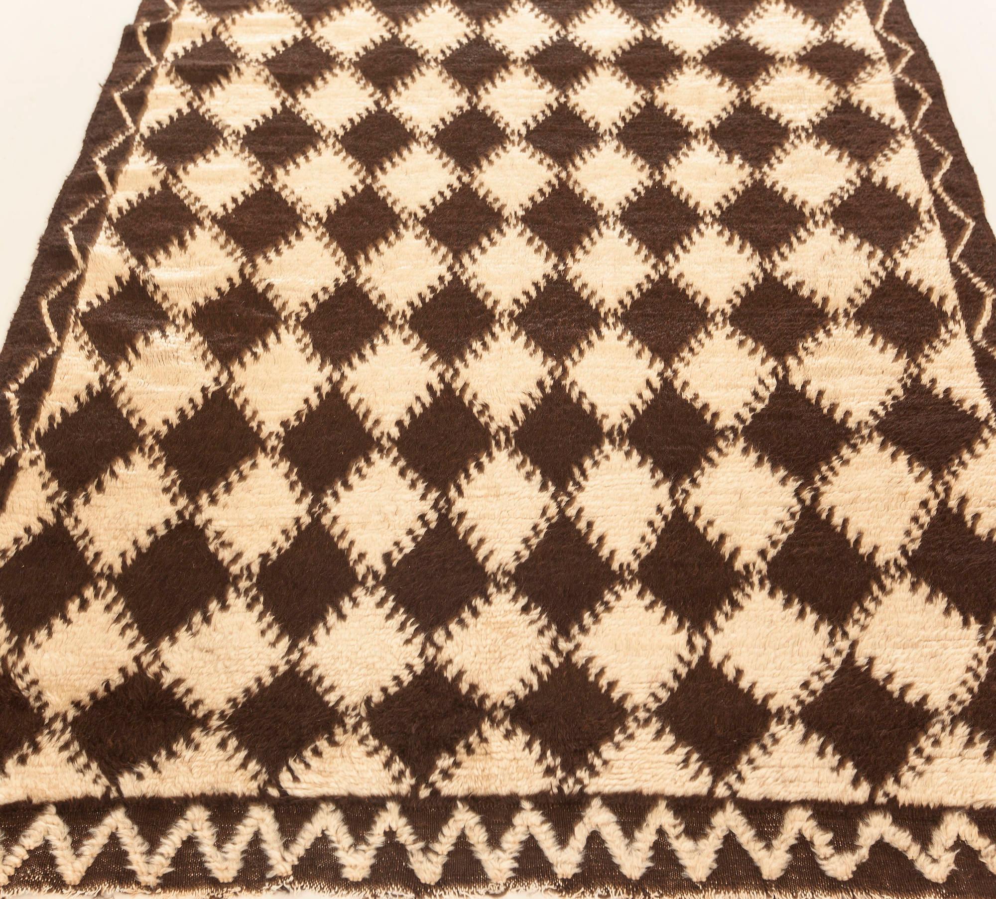 Mid-Century Modern Mid-20th Century Moroccan Handmade Wool Rug For Sale