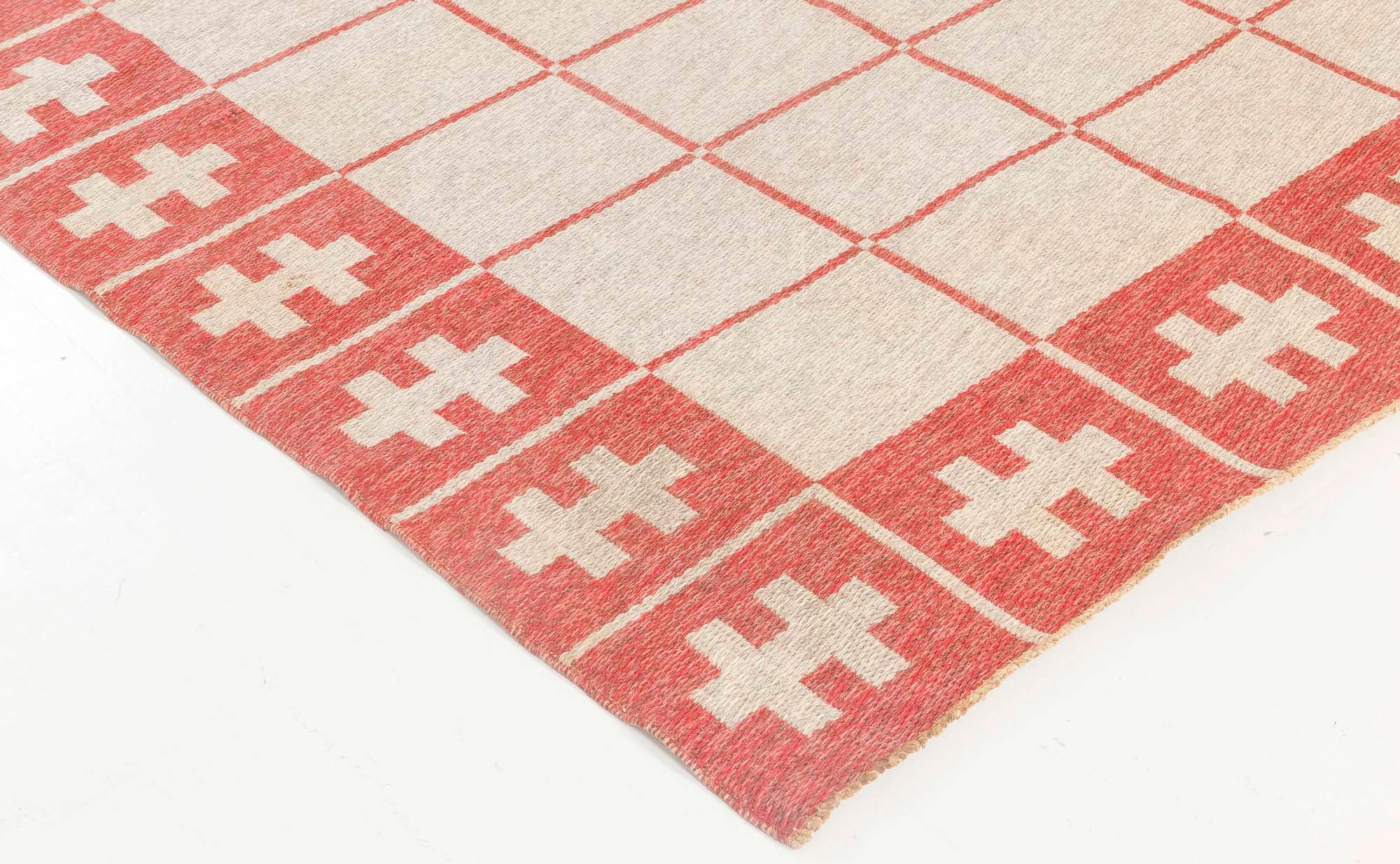 Mid-20th Century Swedish Flat-Weave Wool Rug In Good Condition For Sale In New York, NY