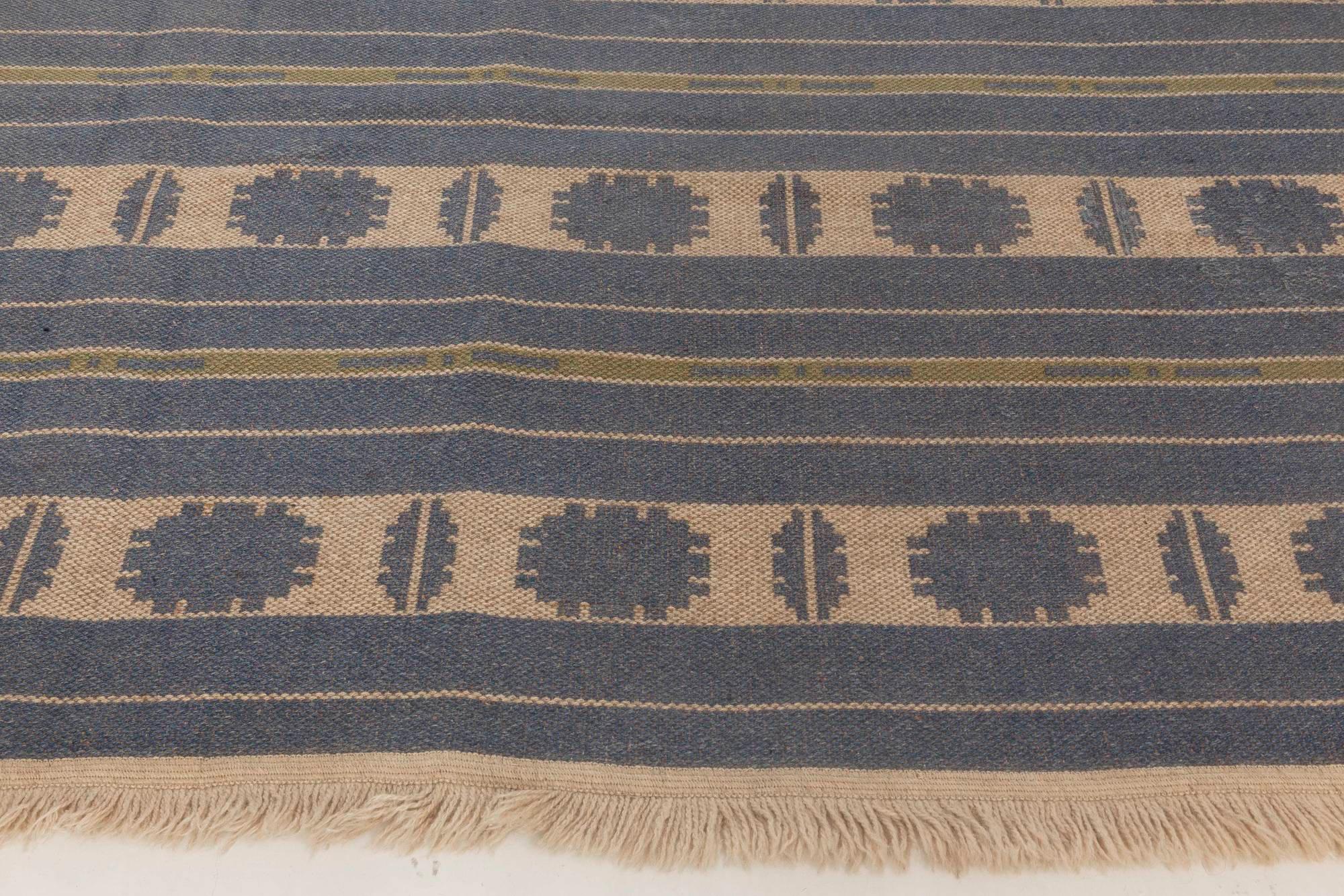 Doris Leslie Blau Collection Midcentury Swedish Double Sided Handmade Wool Rug In Good Condition In New York, NY