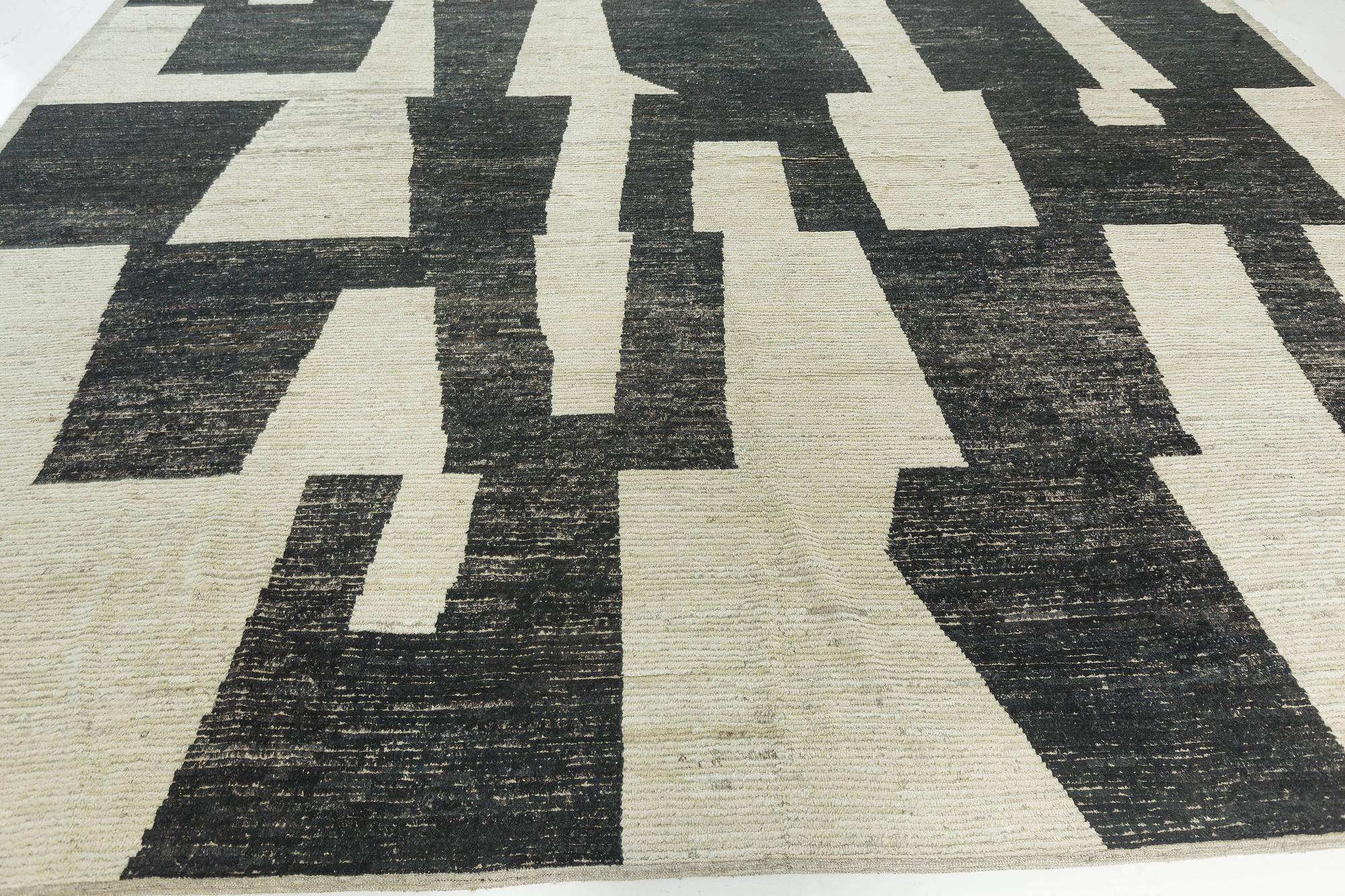 Modern Abstract Beige, Black Hand Knotted Wool Rug by Doris Leslie Blau In New Condition For Sale In New York, NY