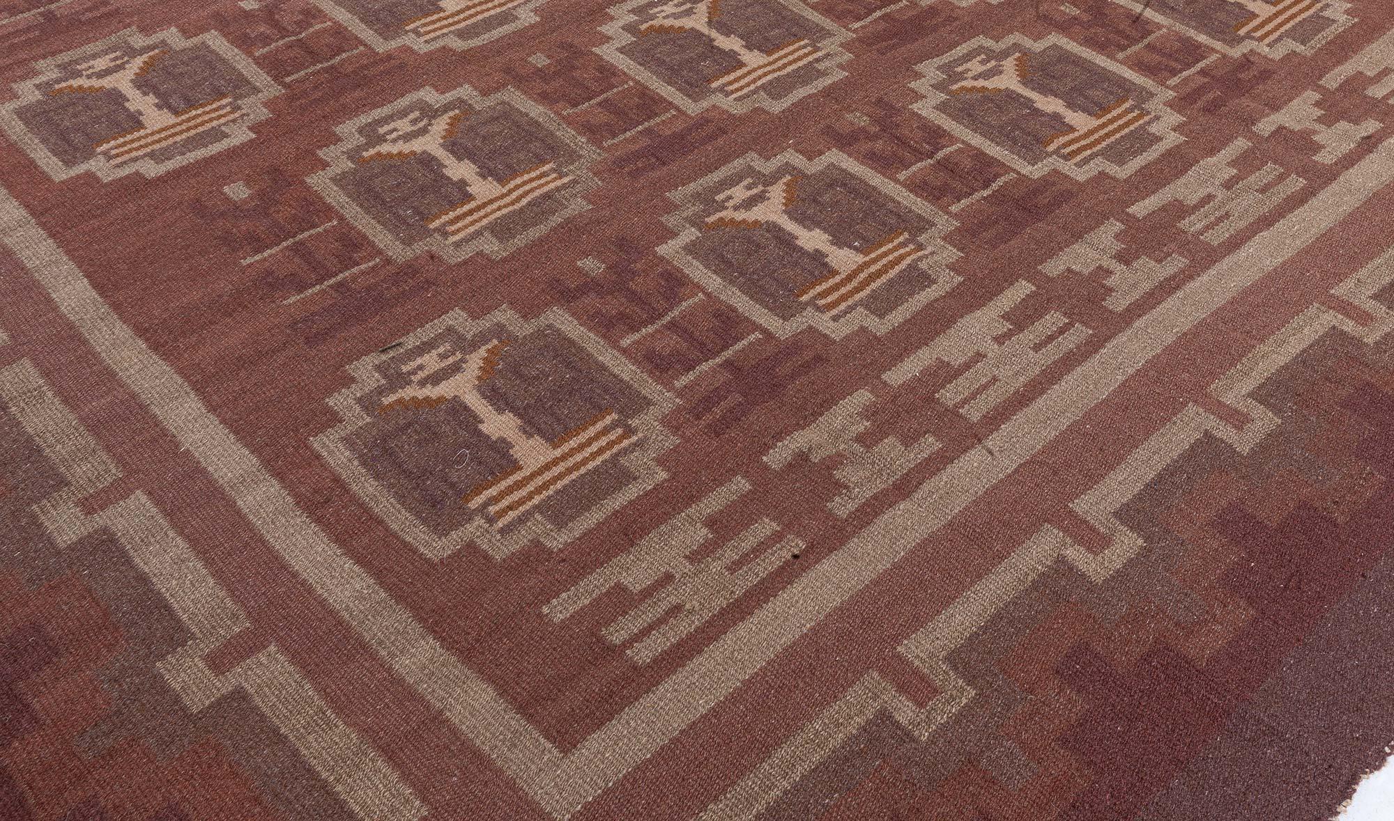 Mid-20th Century Swedish Chocolate Brown Flat-weave Wool Rug In Good Condition For Sale In New York, NY
