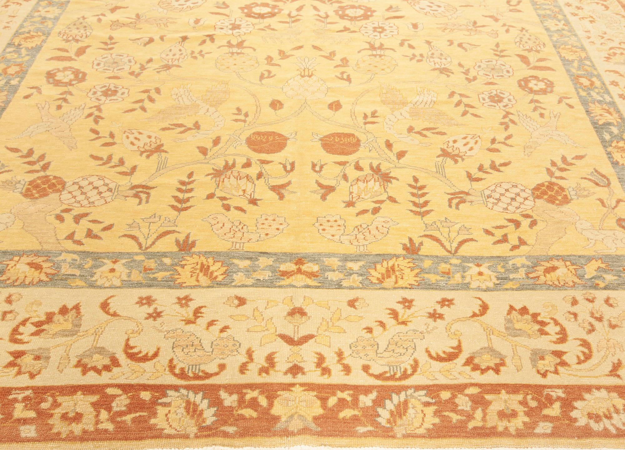 Traditional Inspired Oriental Rug by Doris Leslie Blau In New Condition For Sale In New York, NY