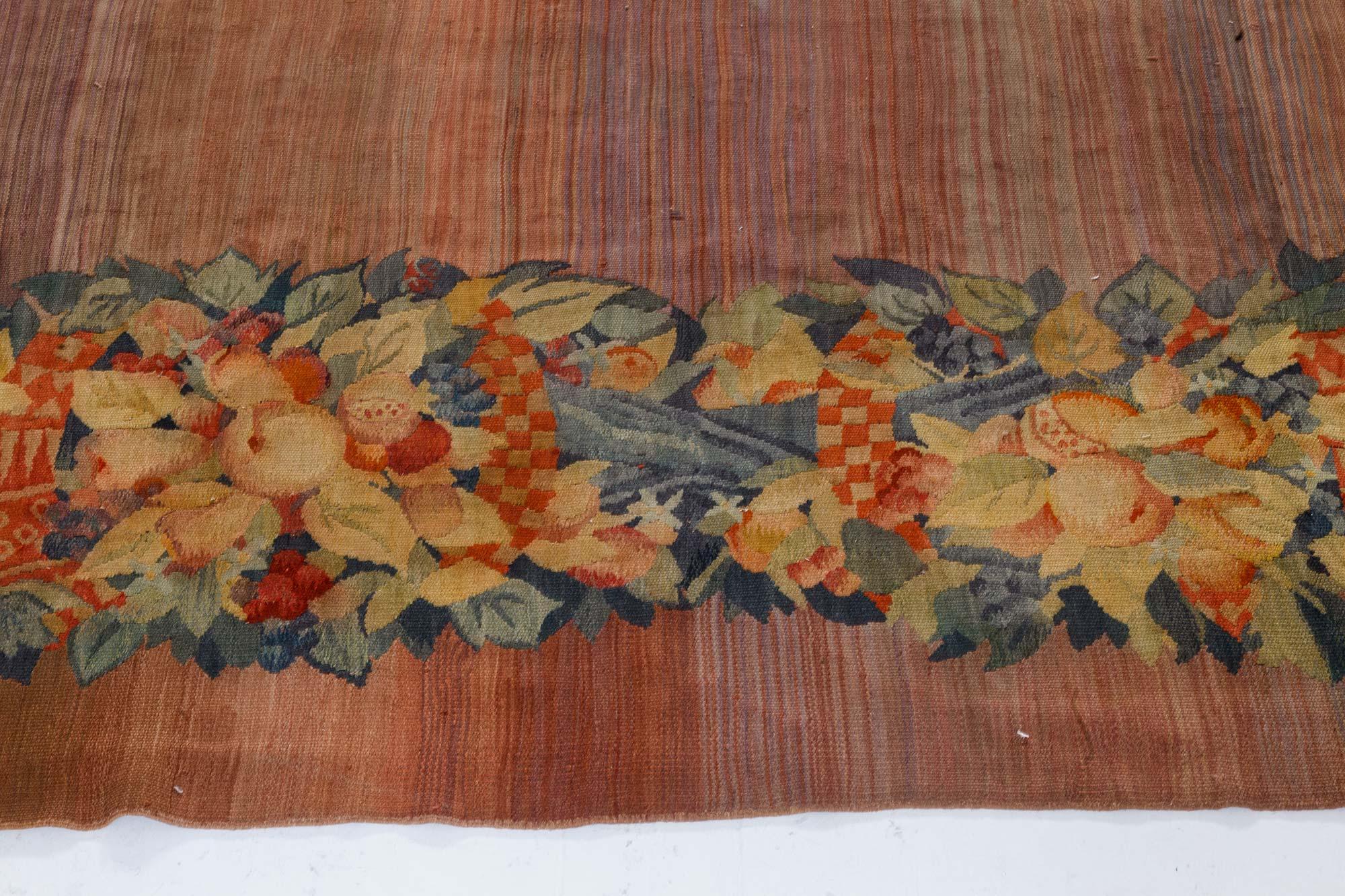 Vintage Aubusson Carpet Size Adjusted In Good Condition For Sale In New York, NY